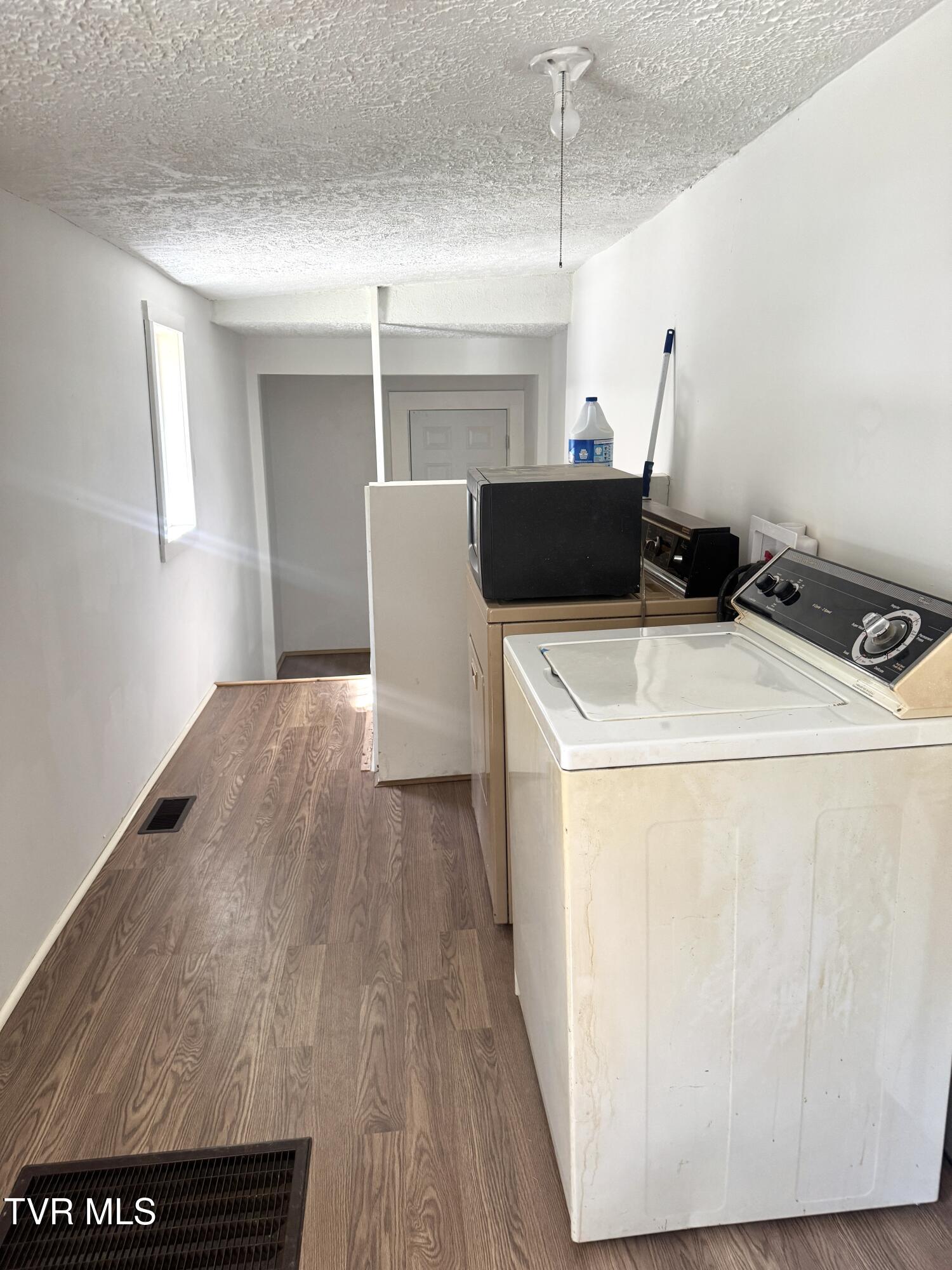 1297 Dry Creek Road Property Photo 21