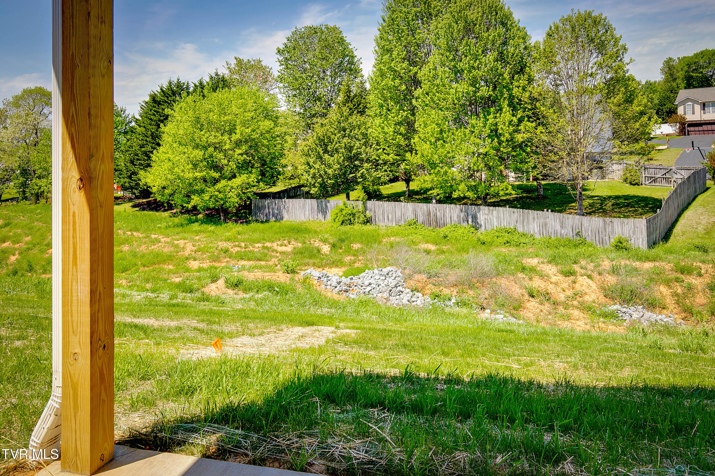590 Bittersweet Trail Property Photo 30