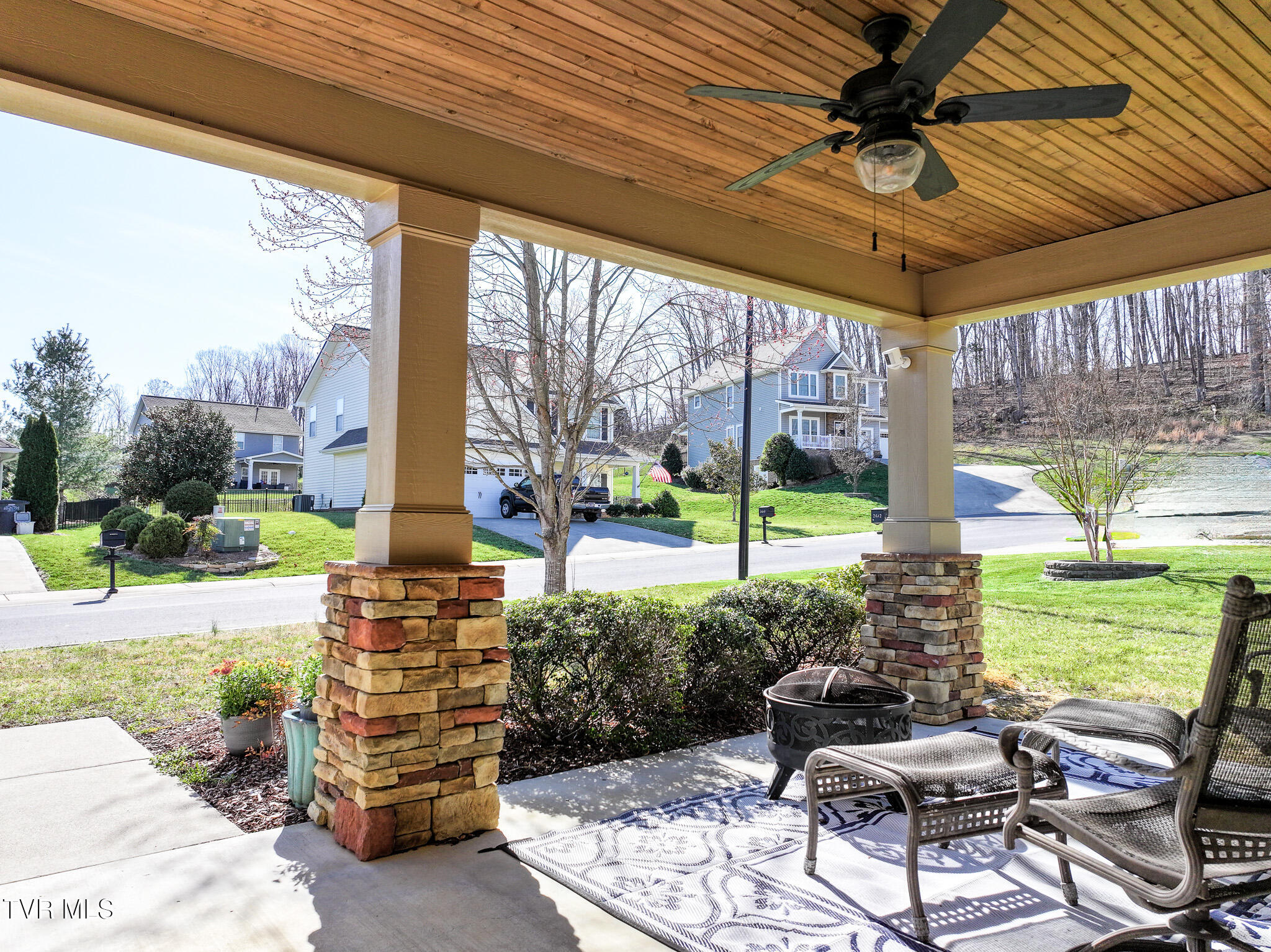 2608 Bridgeforth Crossing Property Photo 4