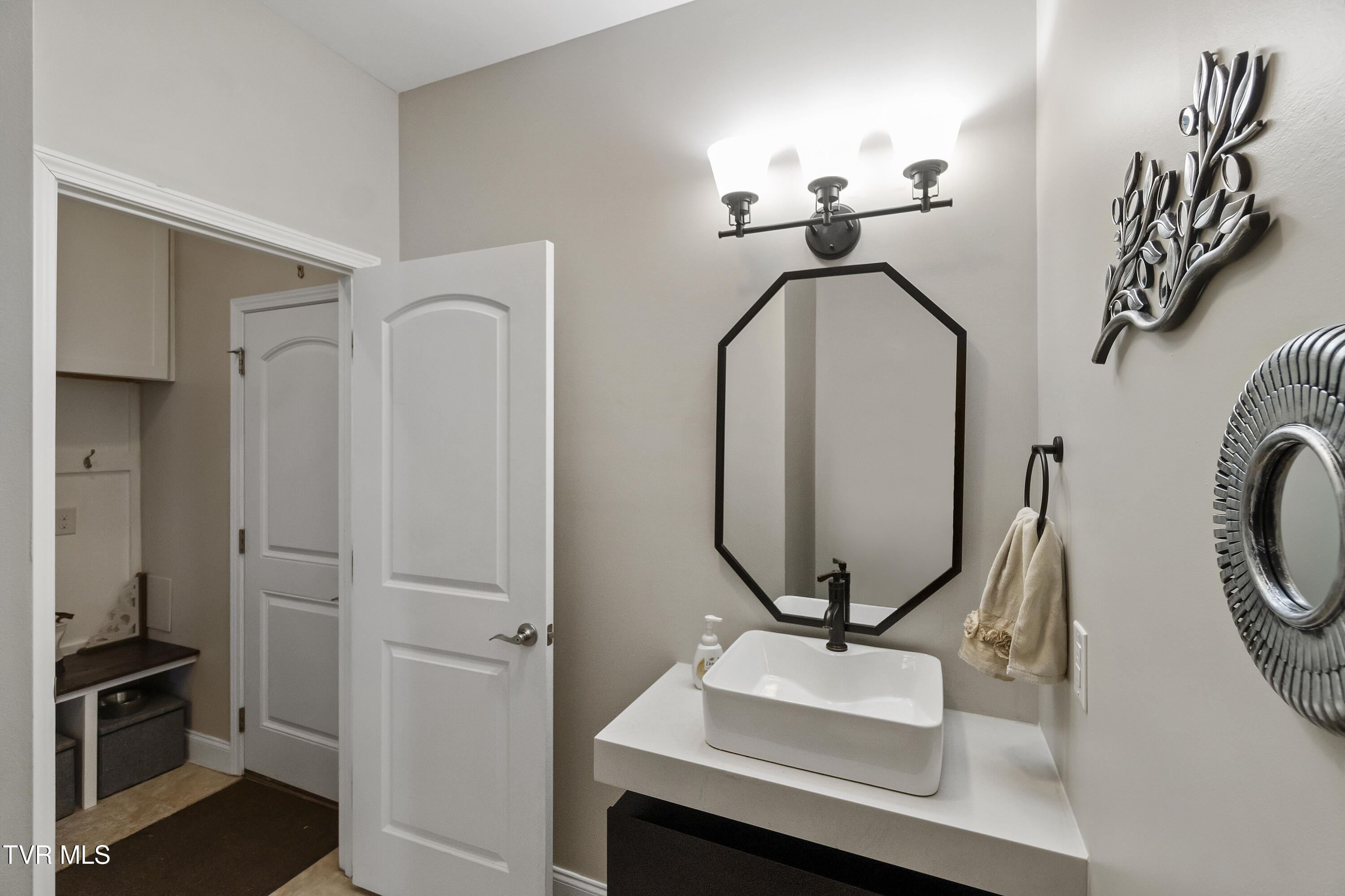 2608 Bridgeforth Crossing Property Photo 23