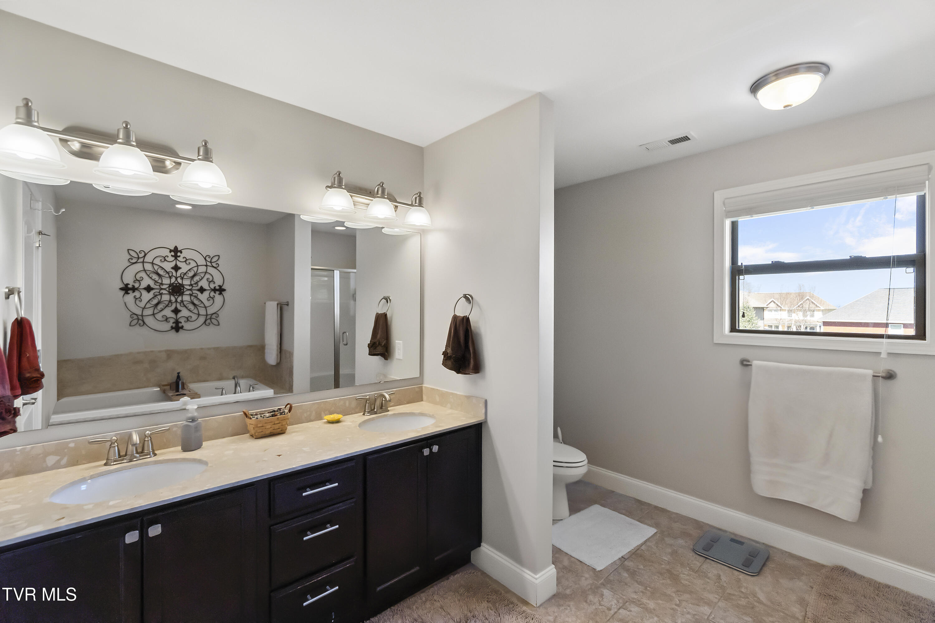 2608 Bridgeforth Crossing Property Photo 33