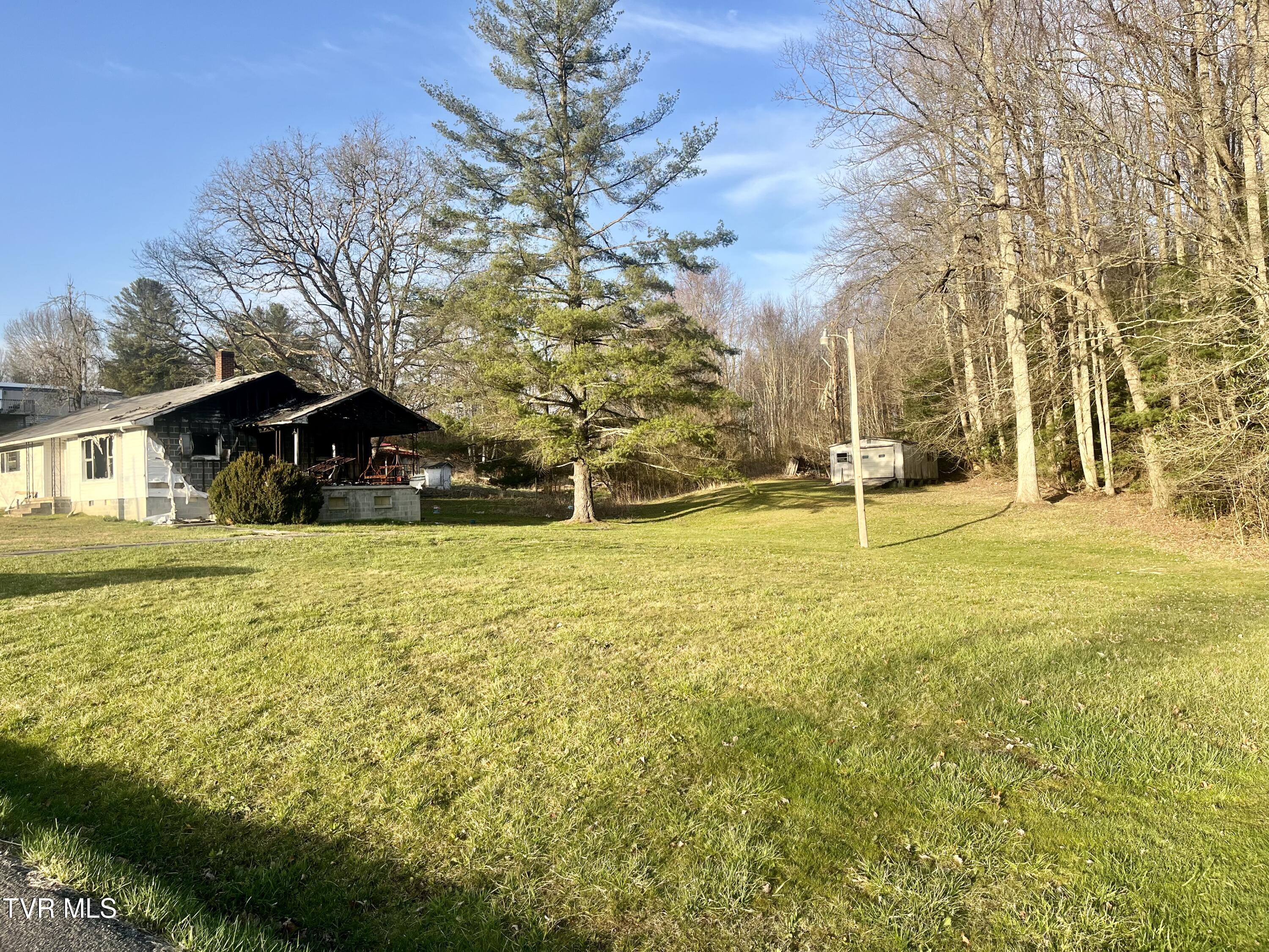 4214 Kiser Road Property Photo 3