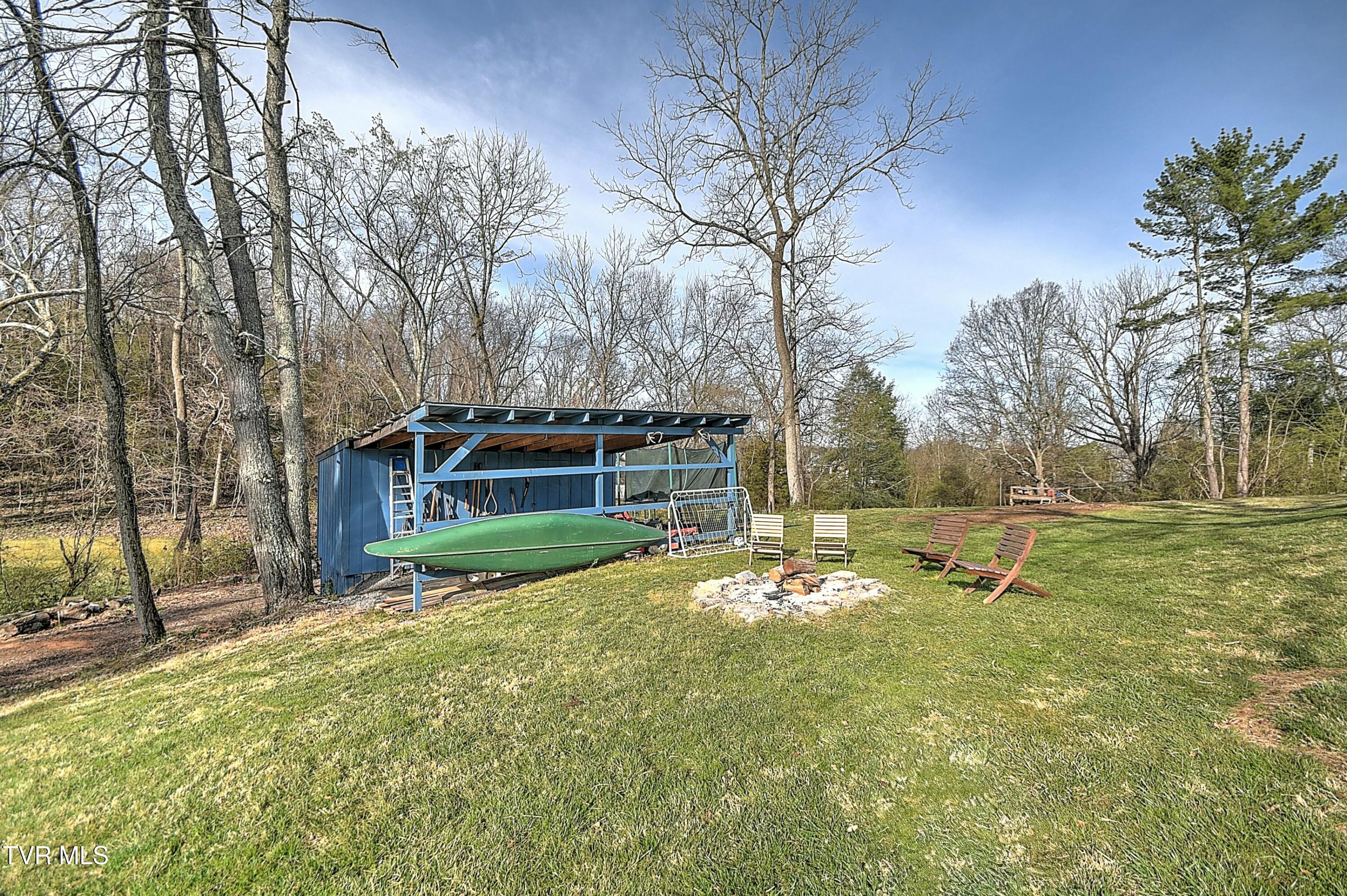 1907 East Oakland Avenue Property Photo 52