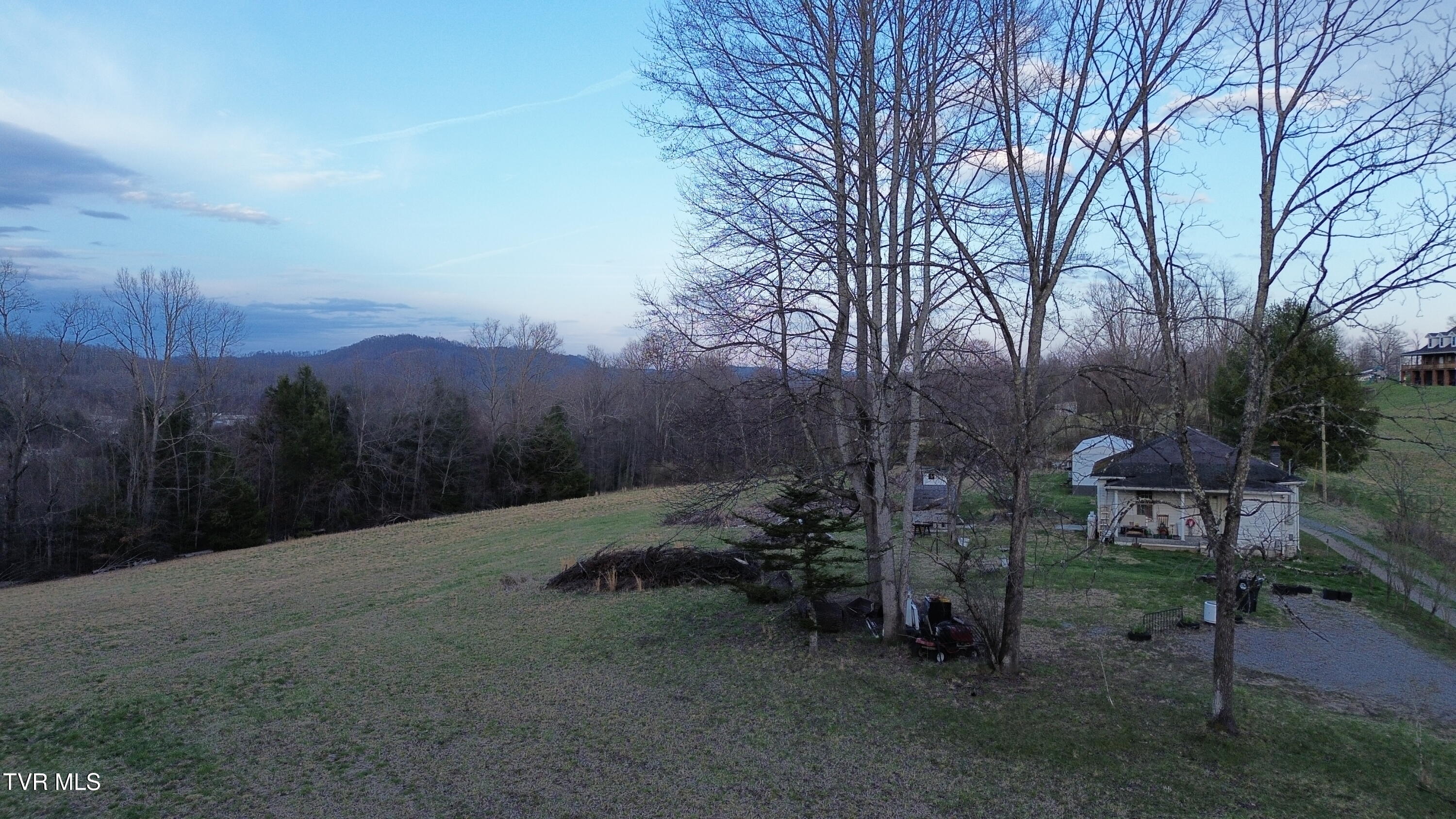 11309 Thrasher Lane Property Photo 6
