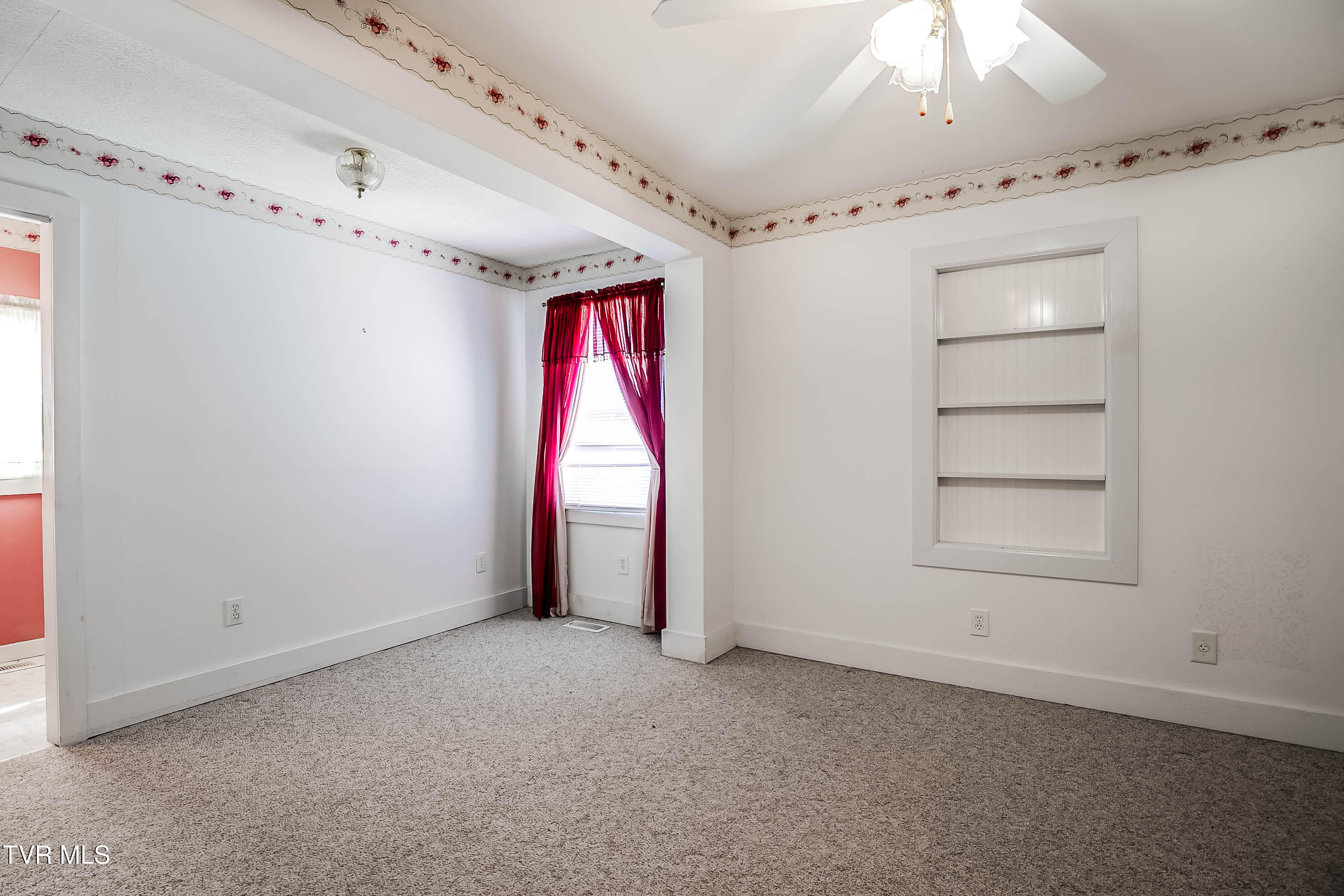 410 Bay Street Property Photo 20