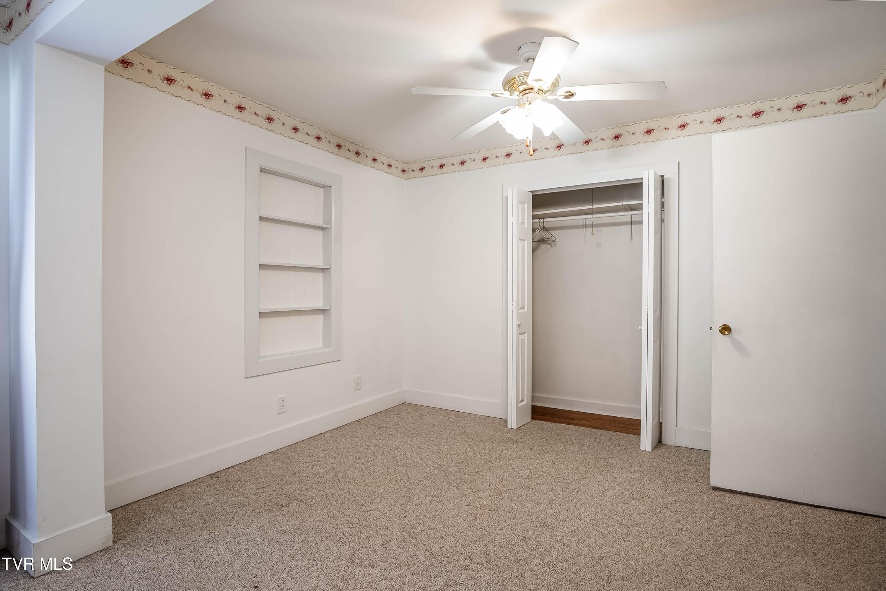 410 Bay Street Property Photo 21