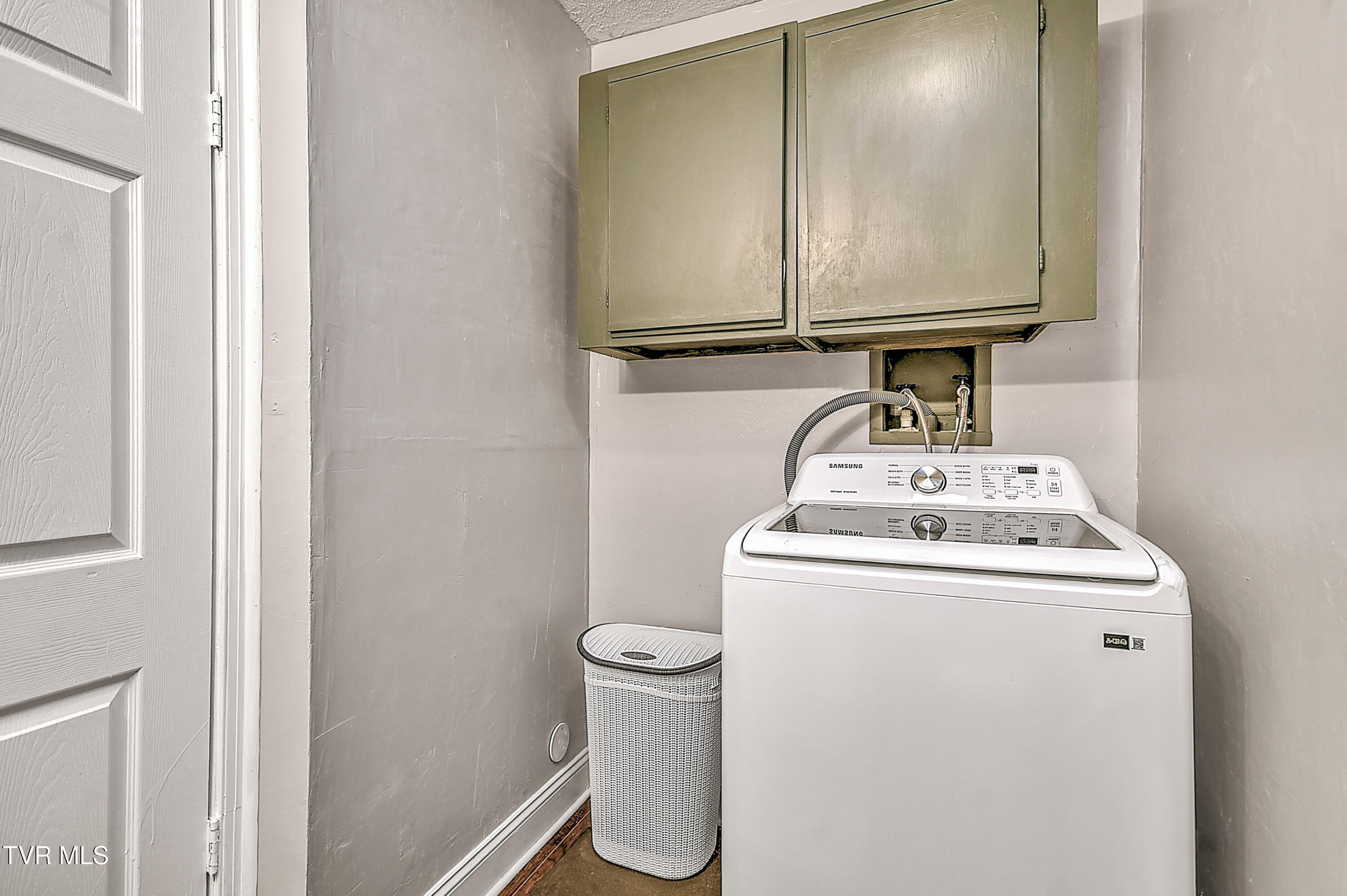 1600 Norway Street Property Photo 21