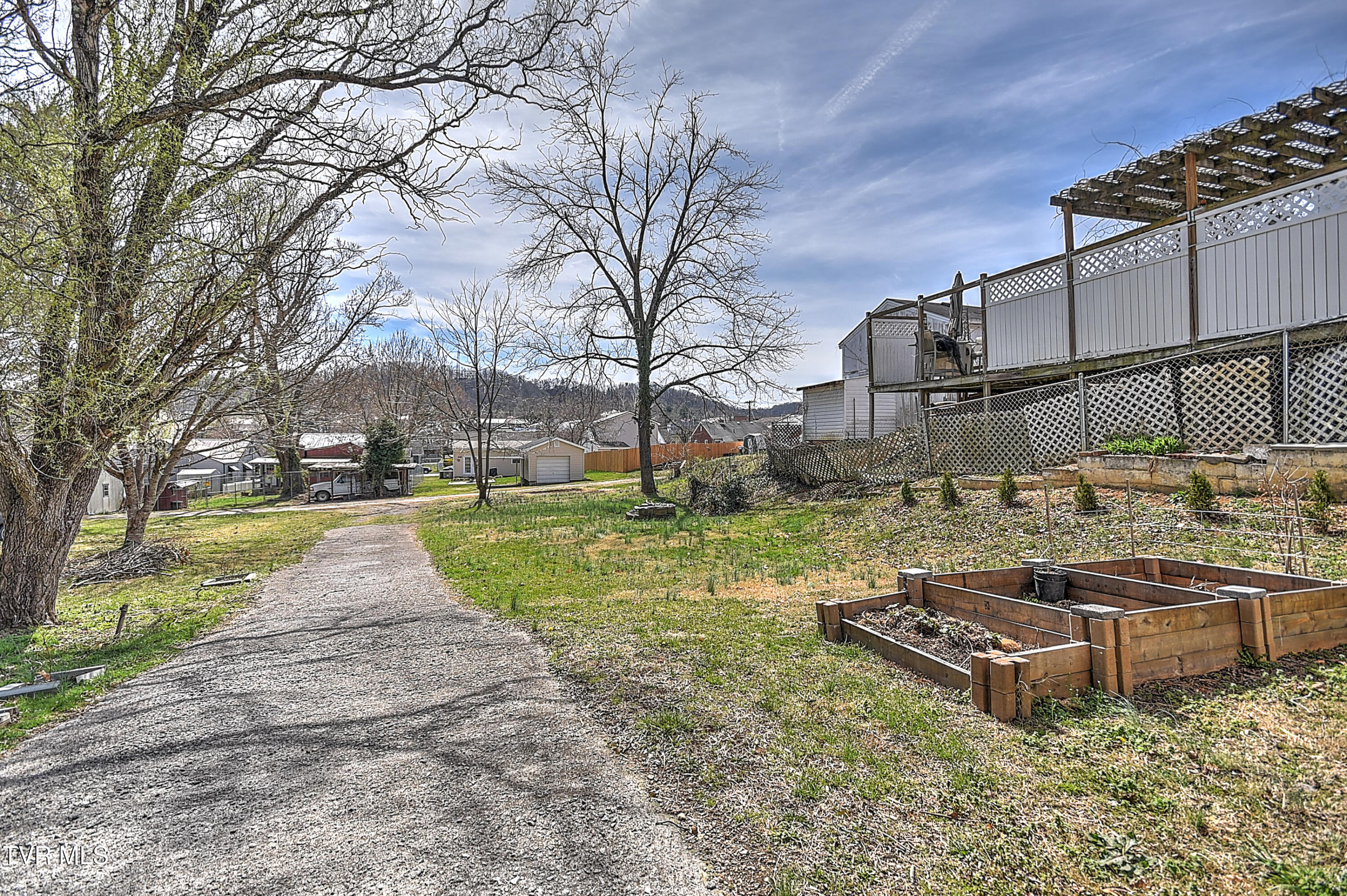 1600 Norway Street Property Photo 39