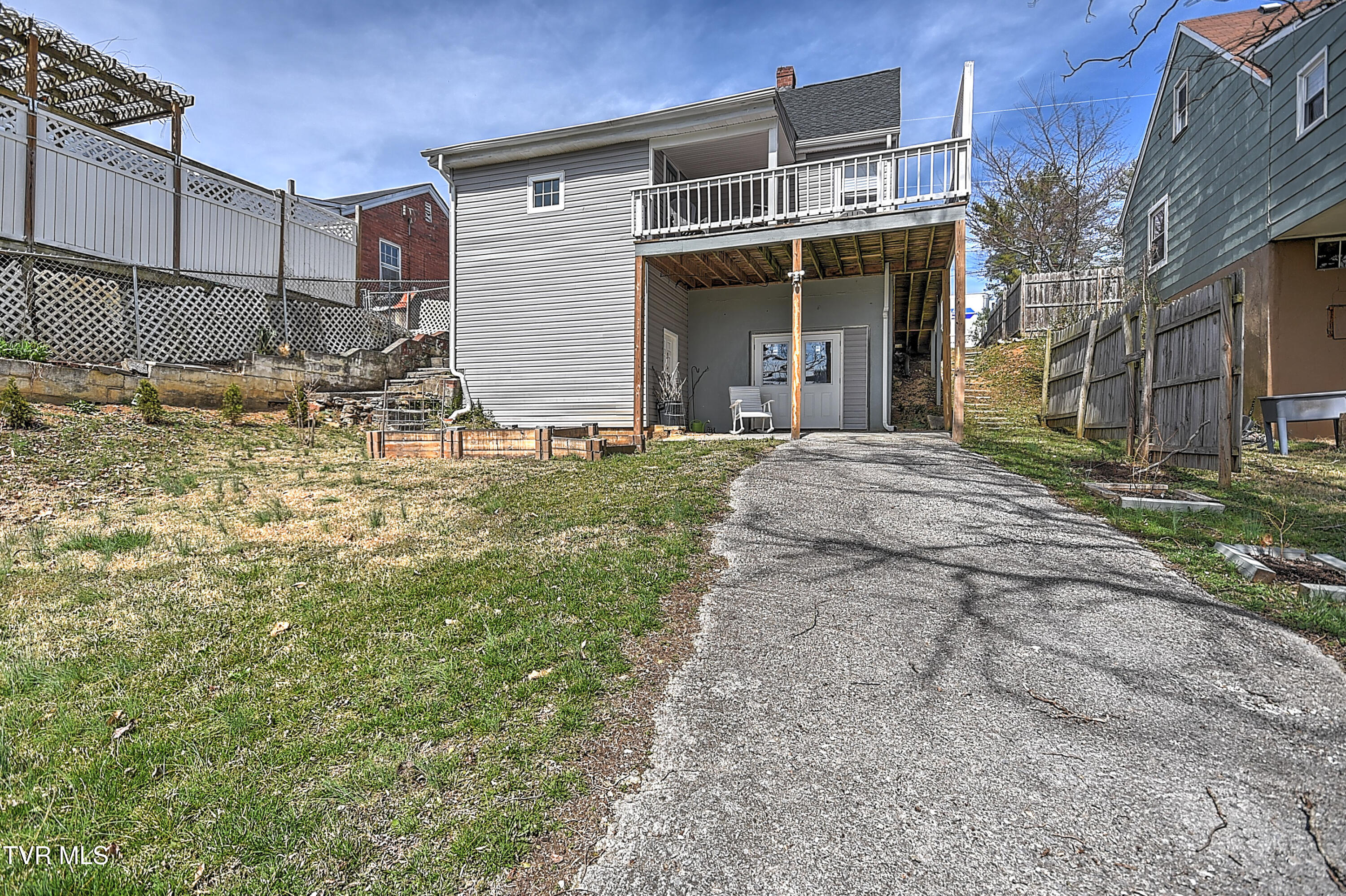 1600 Norway Street Property Photo 40