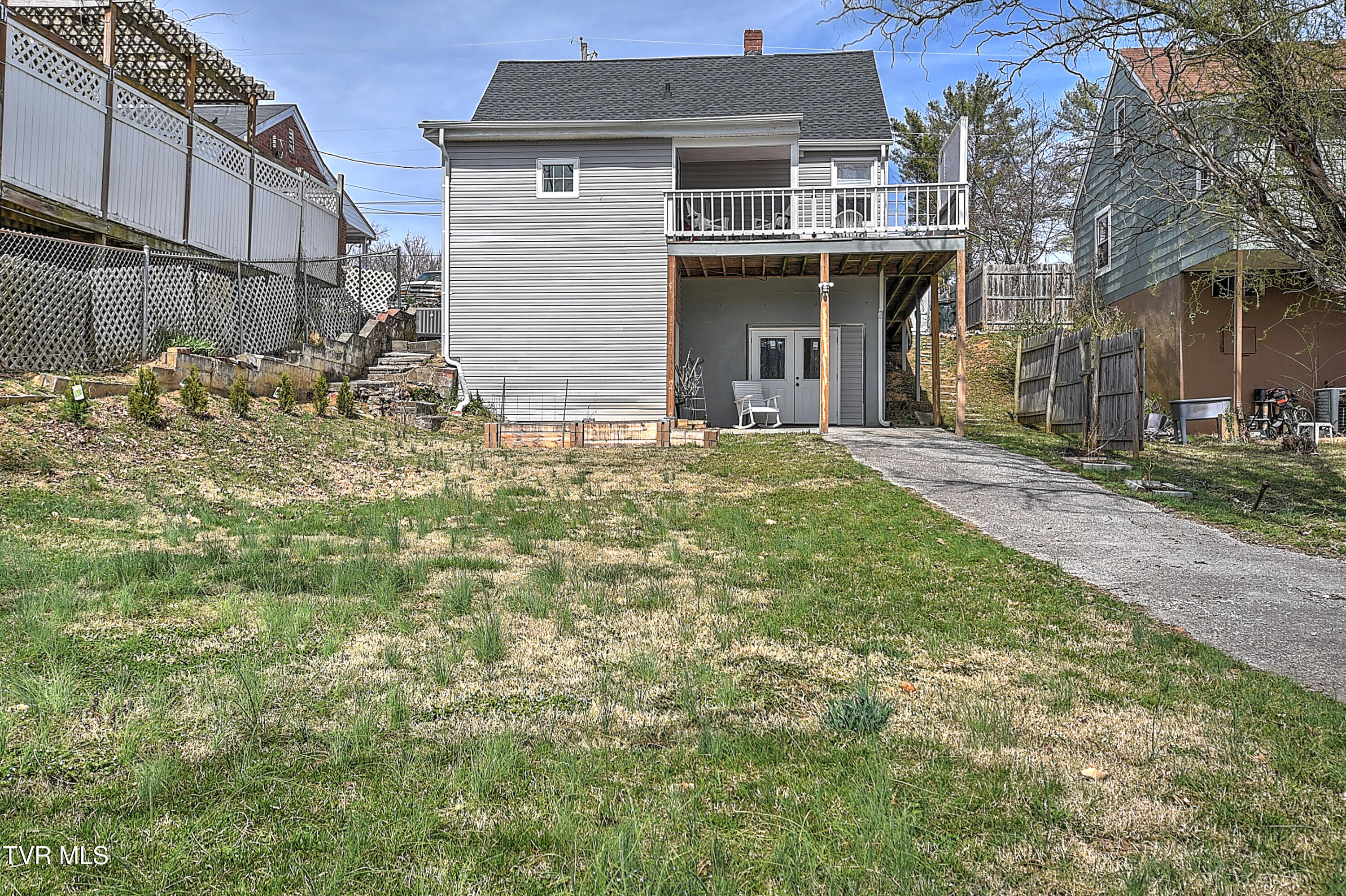 1600 Norway Street Property Photo 41