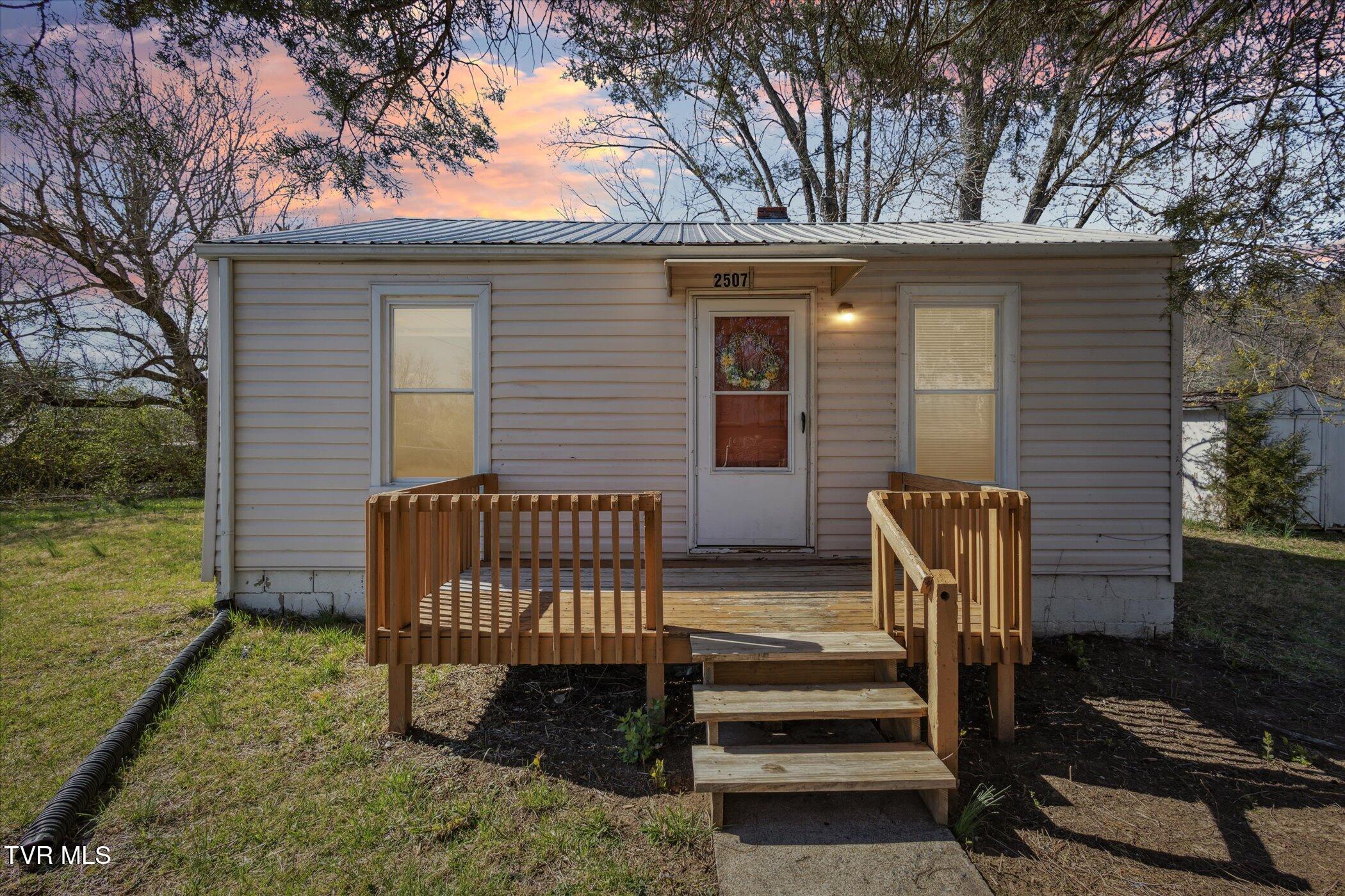 2507 Fulton Drive Property Photo 1