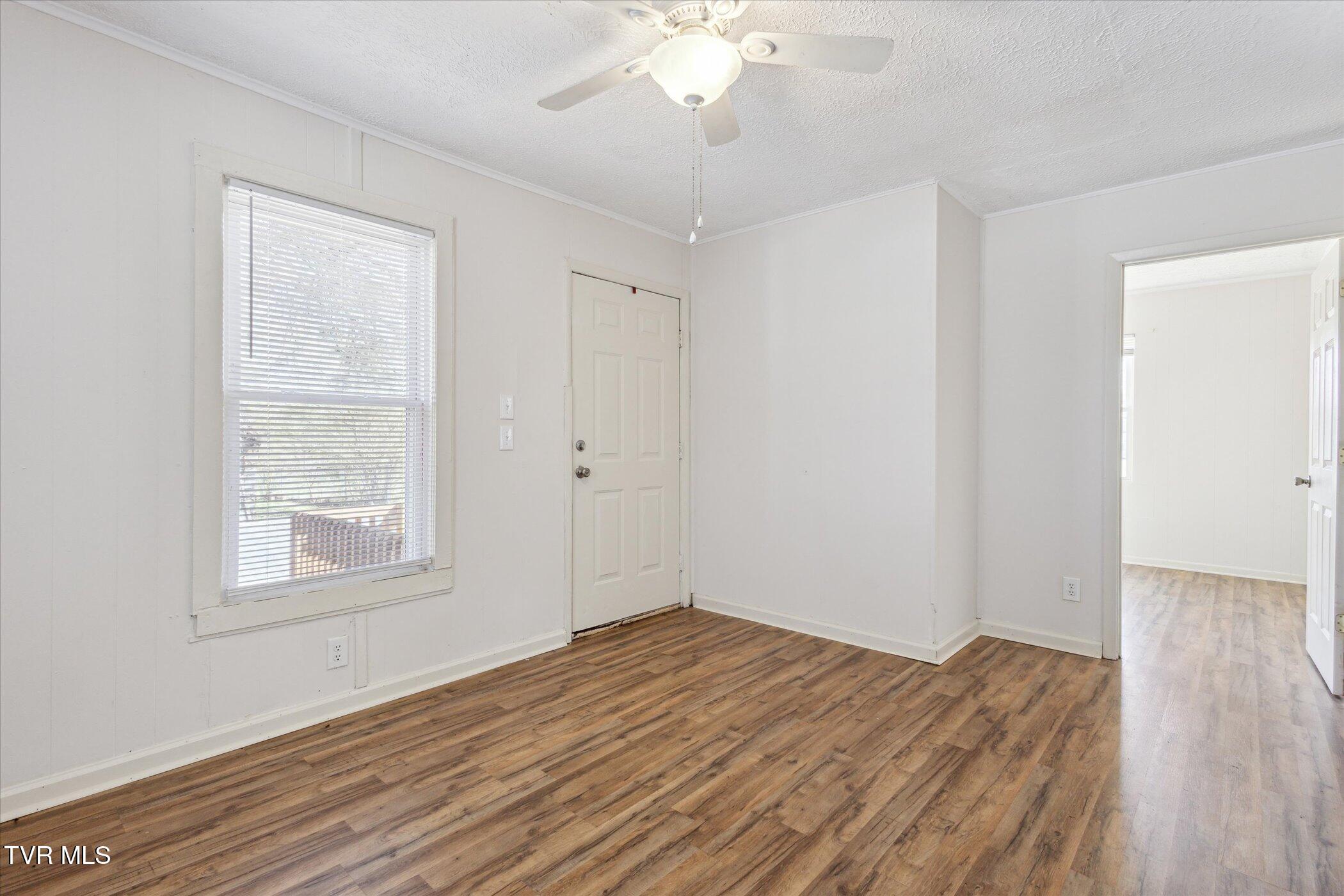 2507 Fulton Drive Property Photo 8