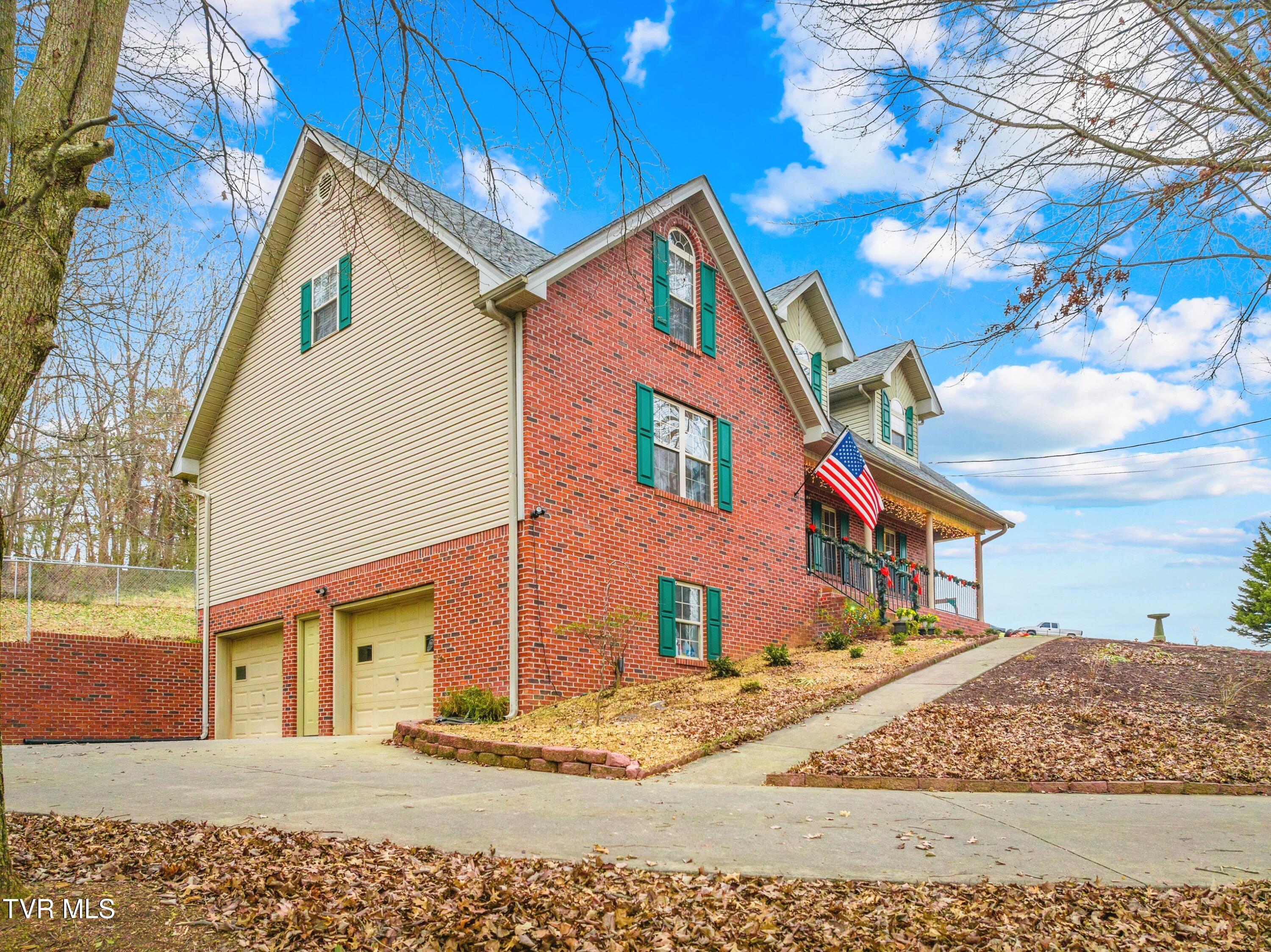 3815 High Oak Drive Property Photo 4