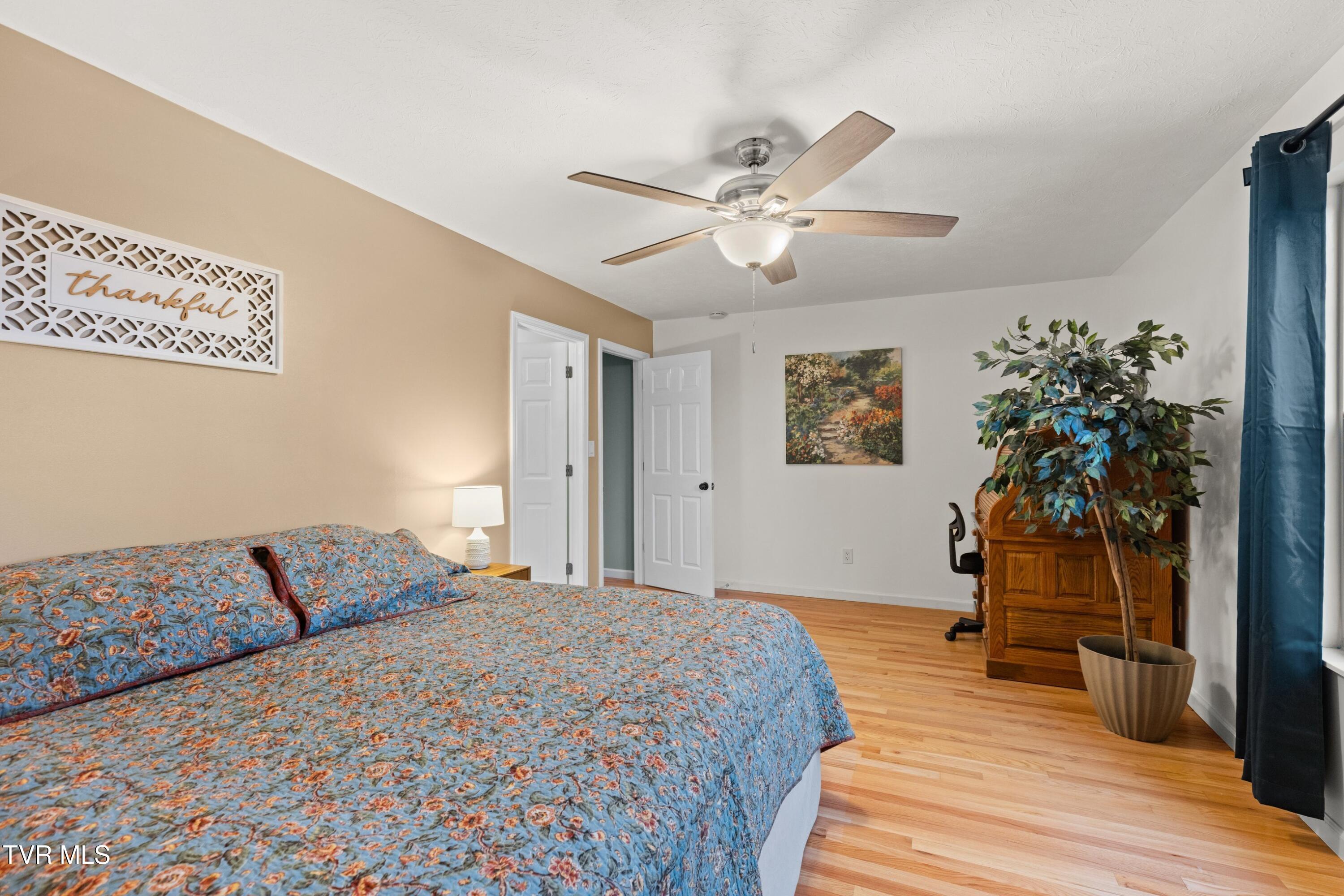 3815 High Oak Drive Property Photo 17