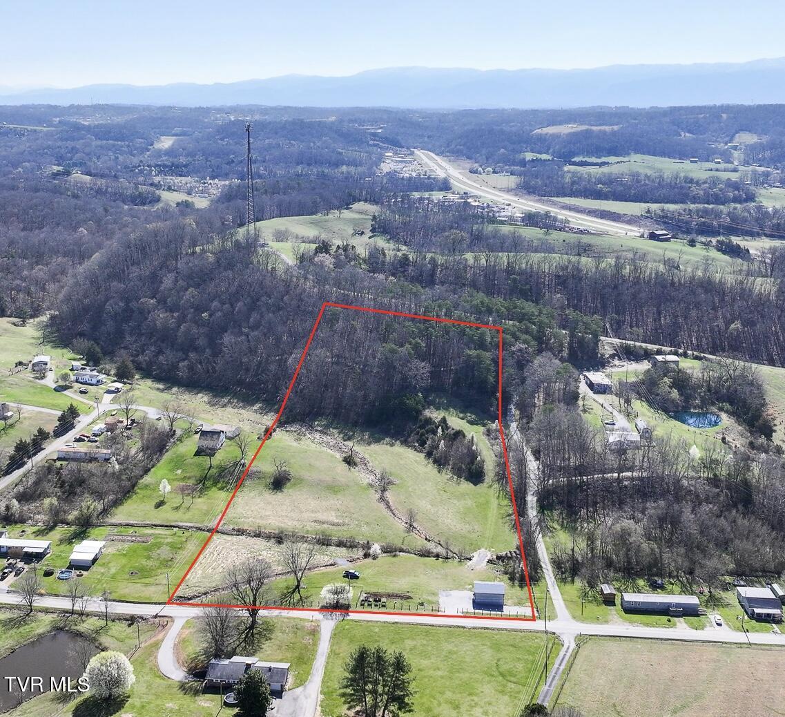 640 Twin Barns Road Property Photo 1