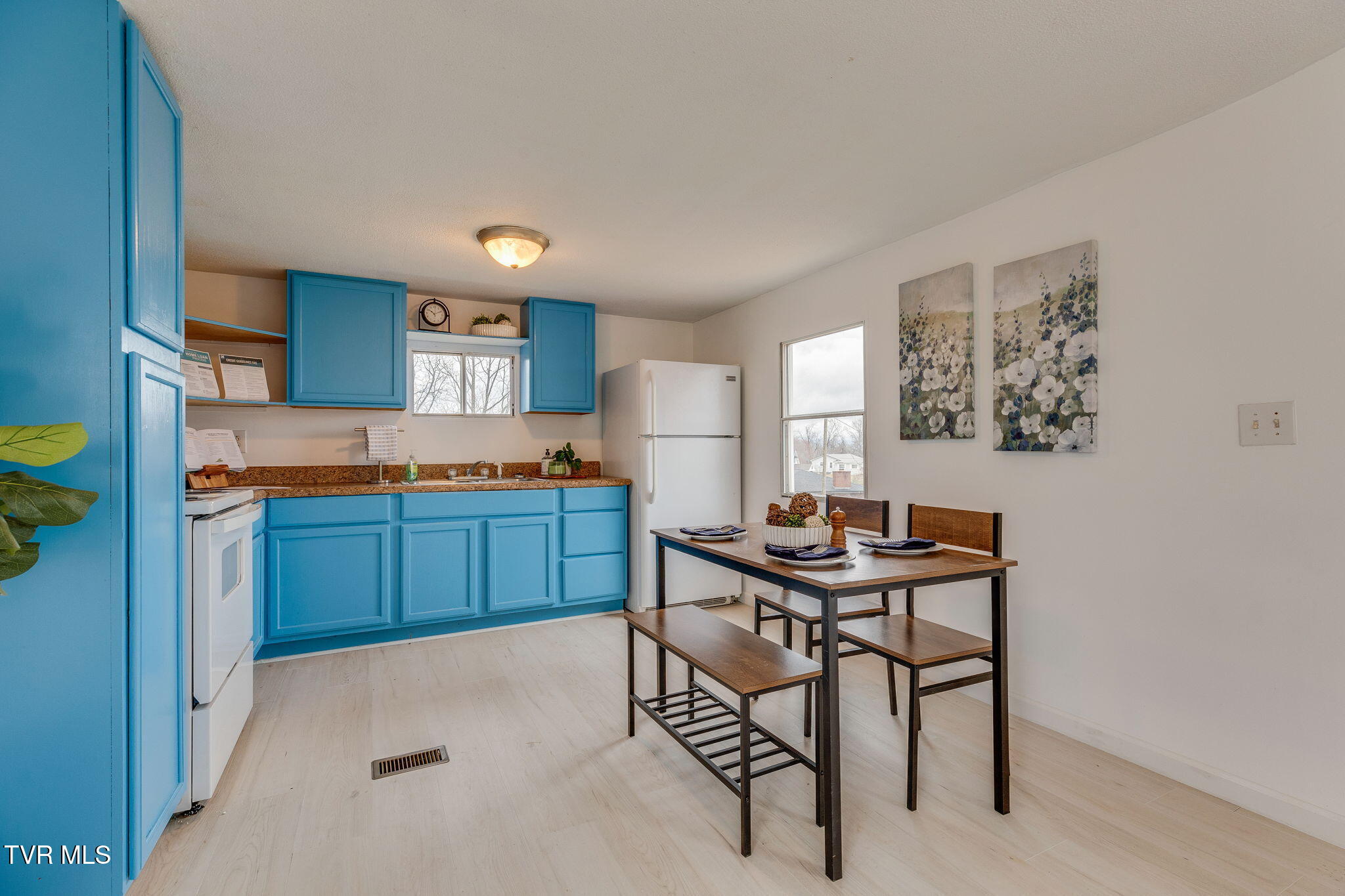 1508 Highpoint Avenue Property Photo 8
