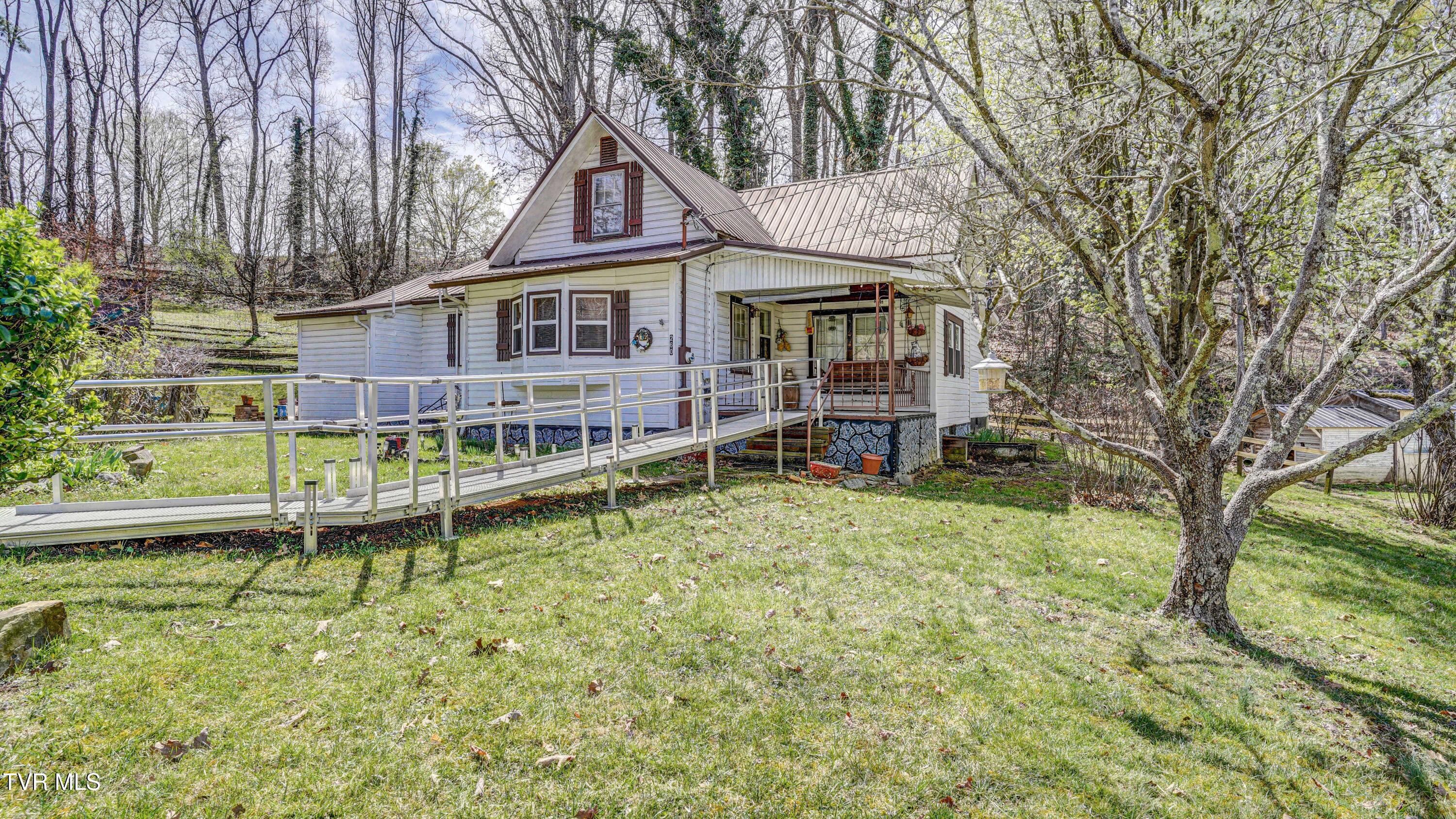 260 Gravely Road Property Photo 2