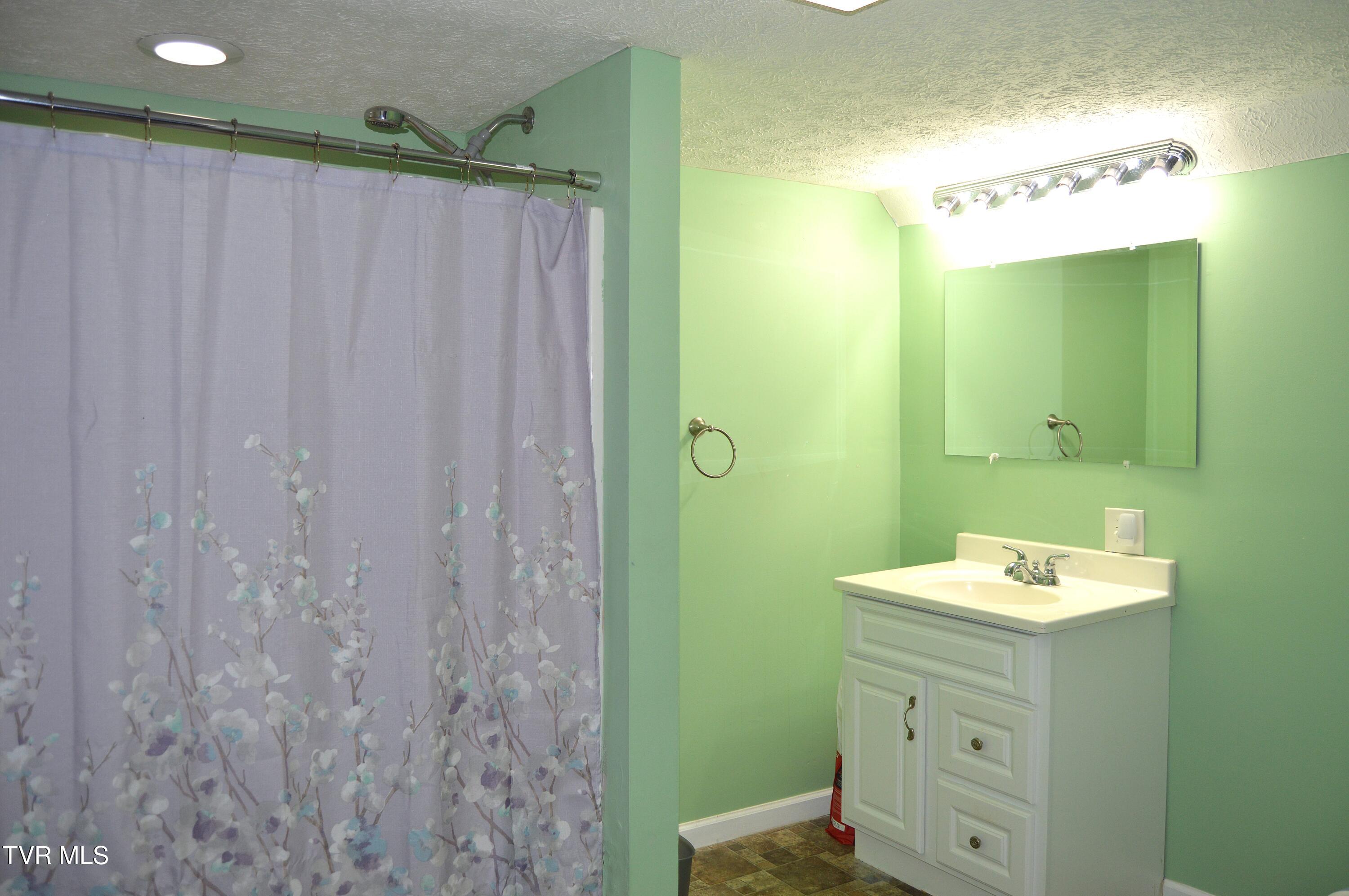 142 West Wanola Avenue Property Photo 18