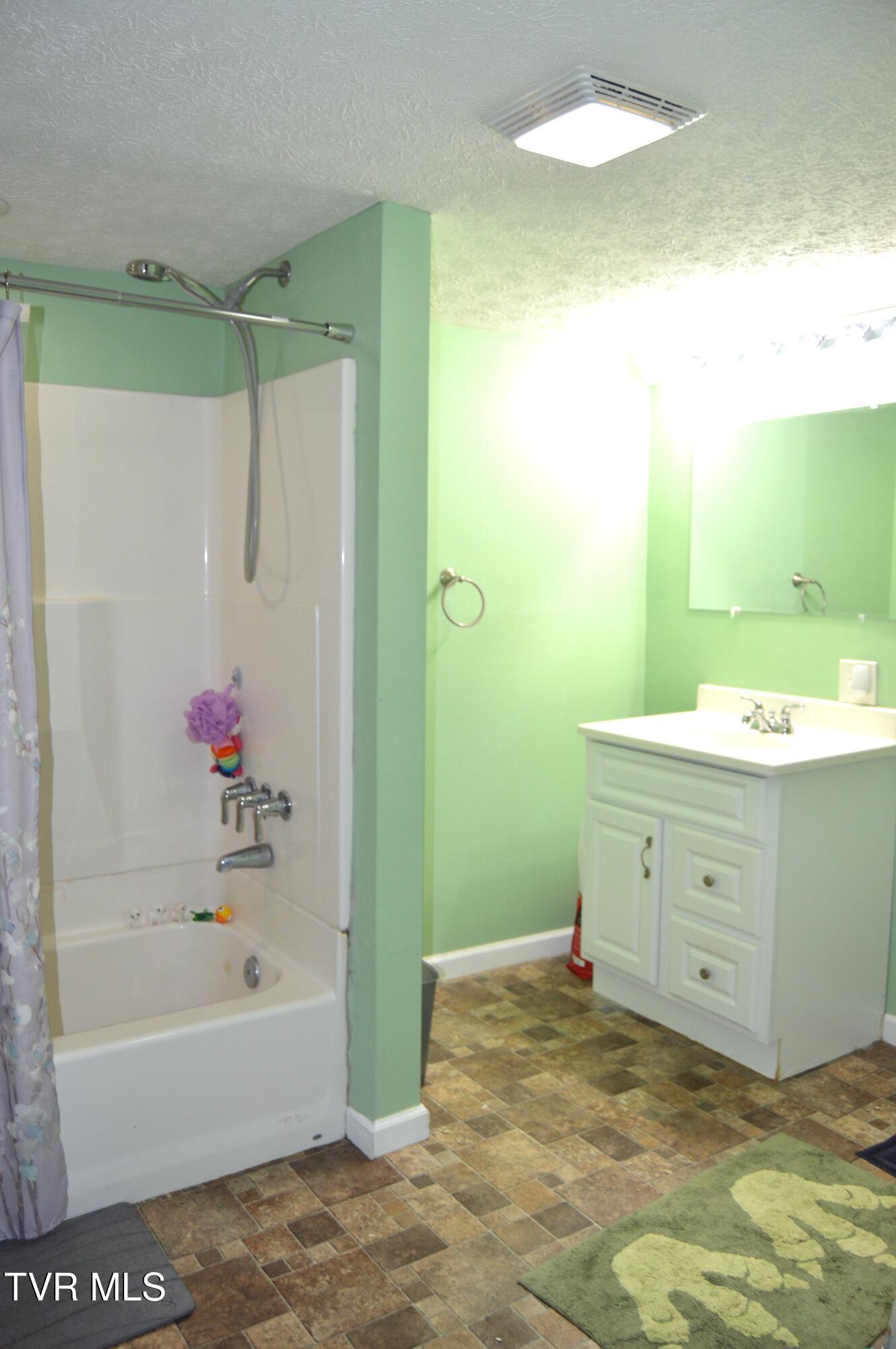 142 West Wanola Avenue Property Photo 19