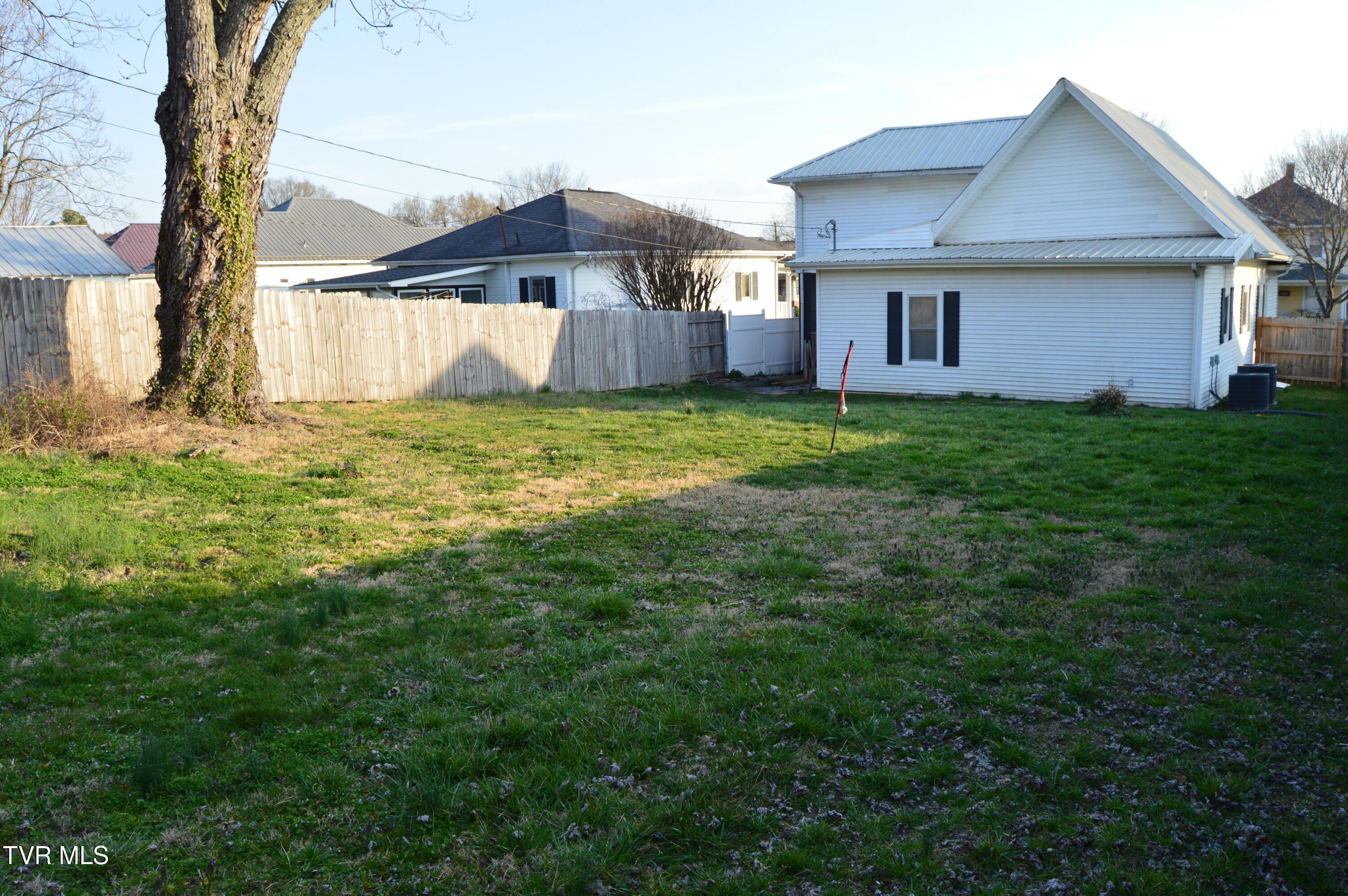 142 West Wanola Avenue Property Photo 20