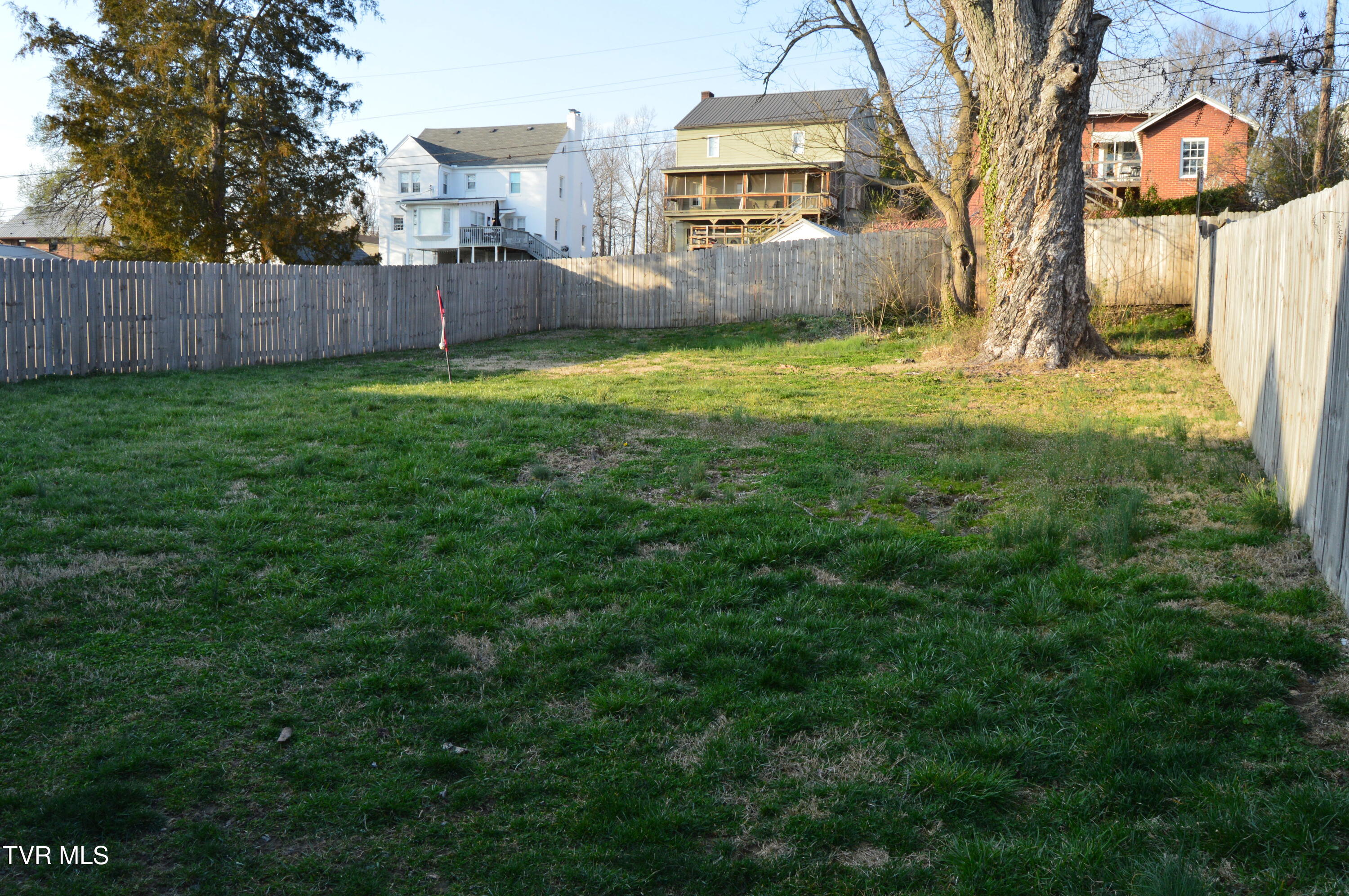 142 West Wanola Avenue Property Photo 23