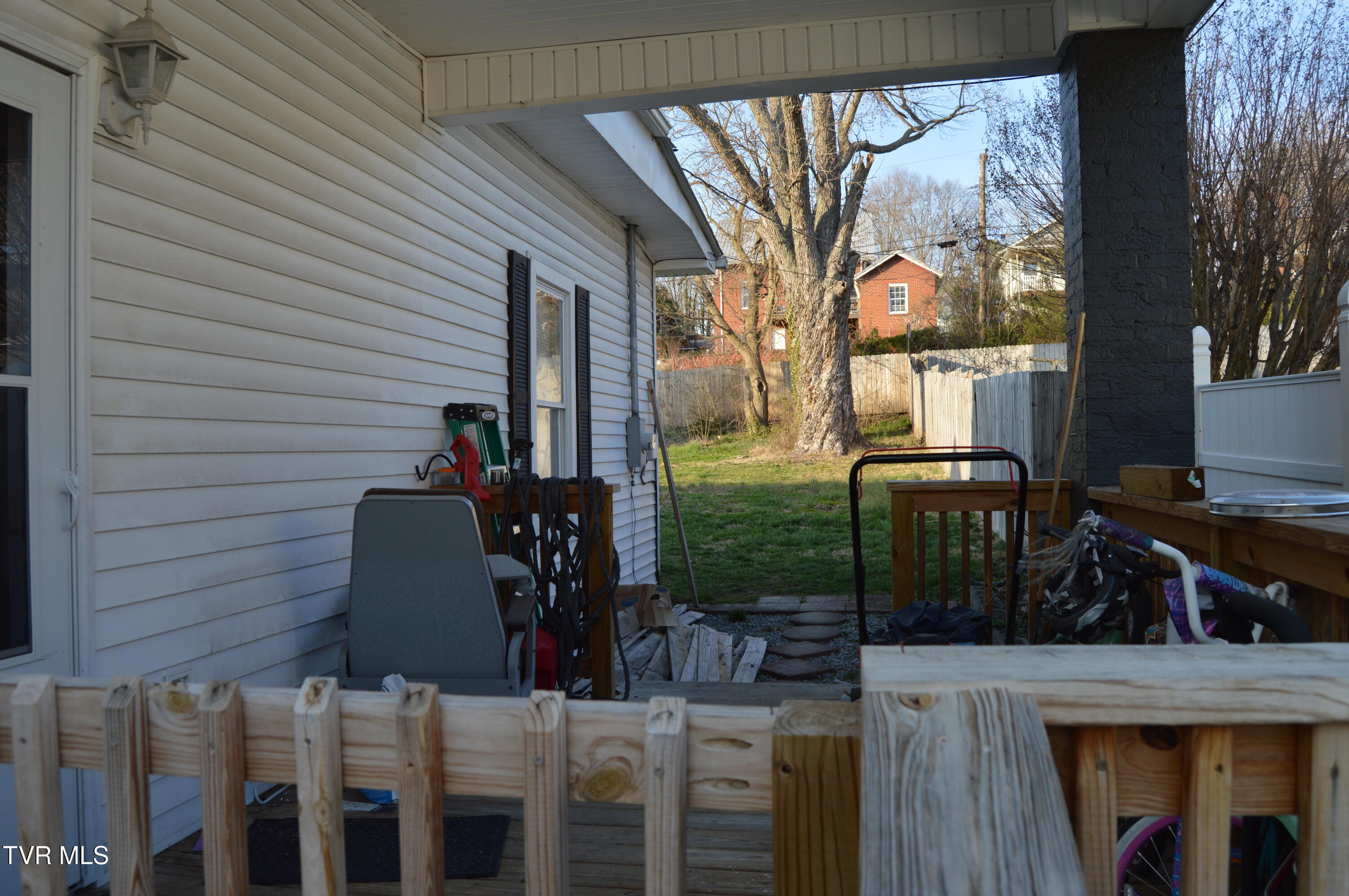 142 West Wanola Avenue Property Photo 25
