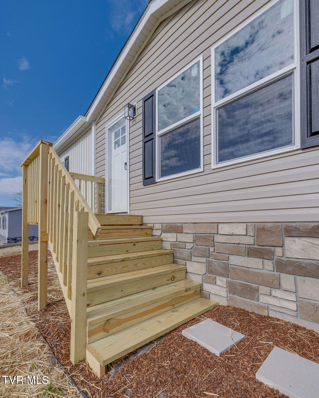 2135 Milburnton Road Property Photo 4