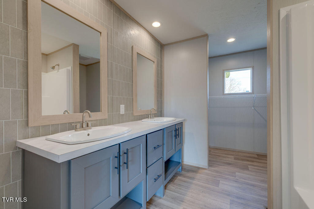 2135 Milburnton Road Property Photo 17