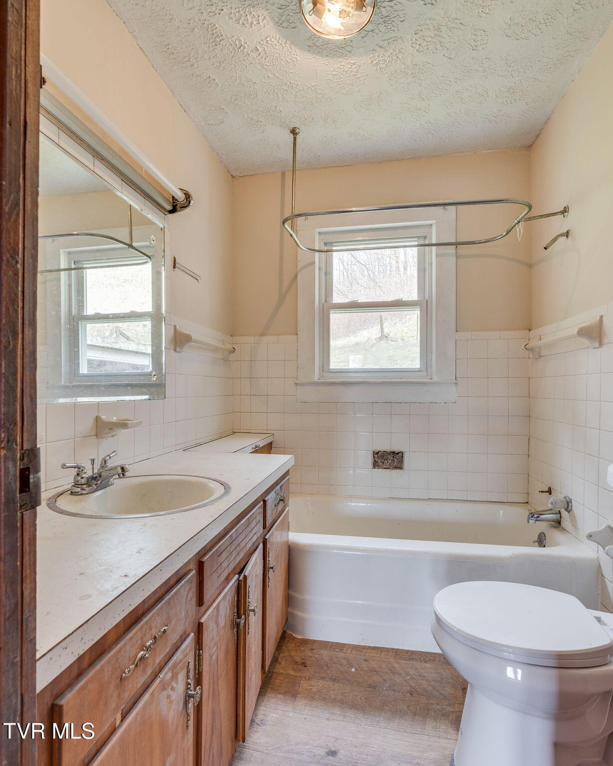 501 Polly Erwin Road Property Photo 26
