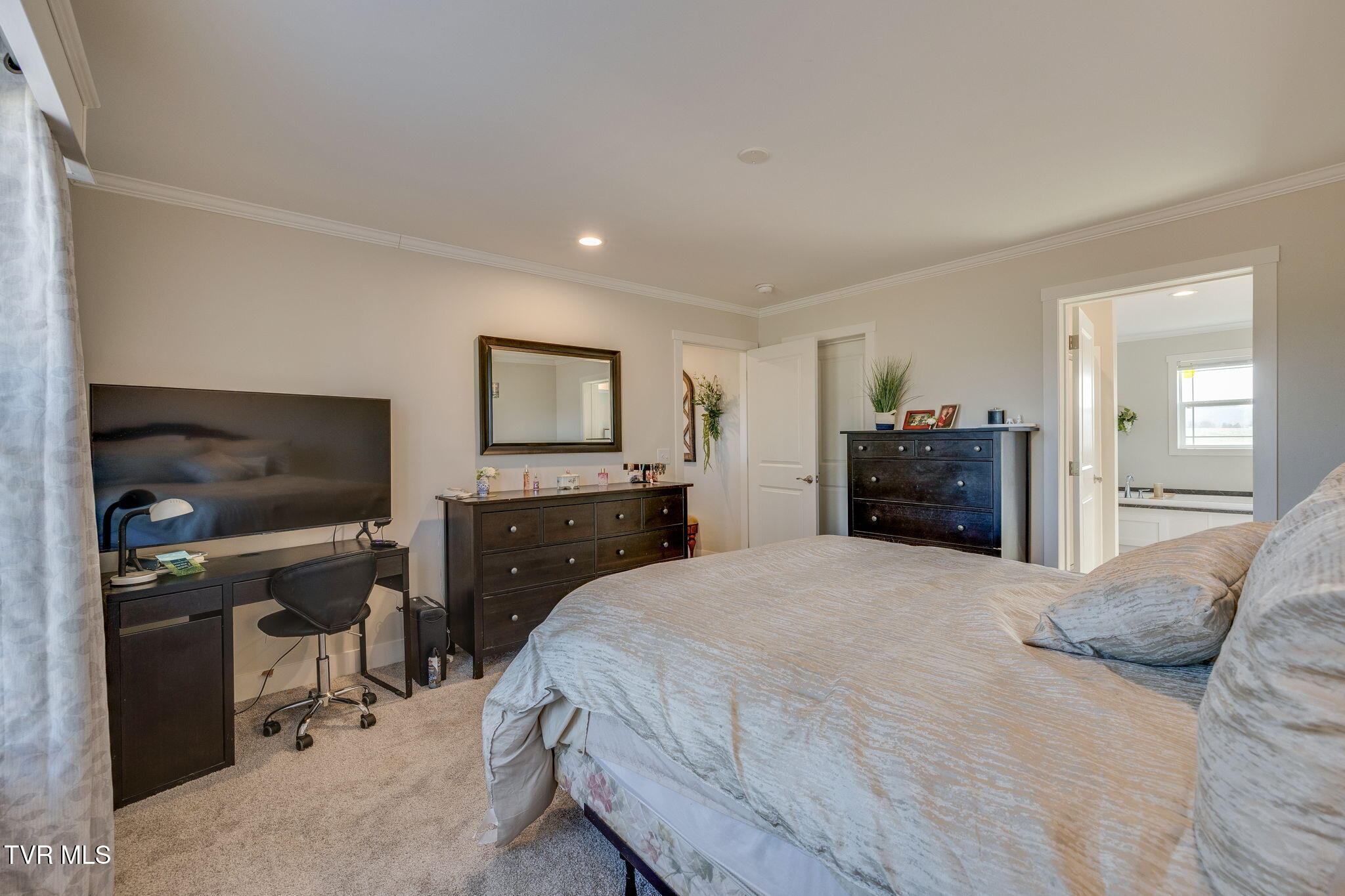 351 Meadowview Road Property Photo 18