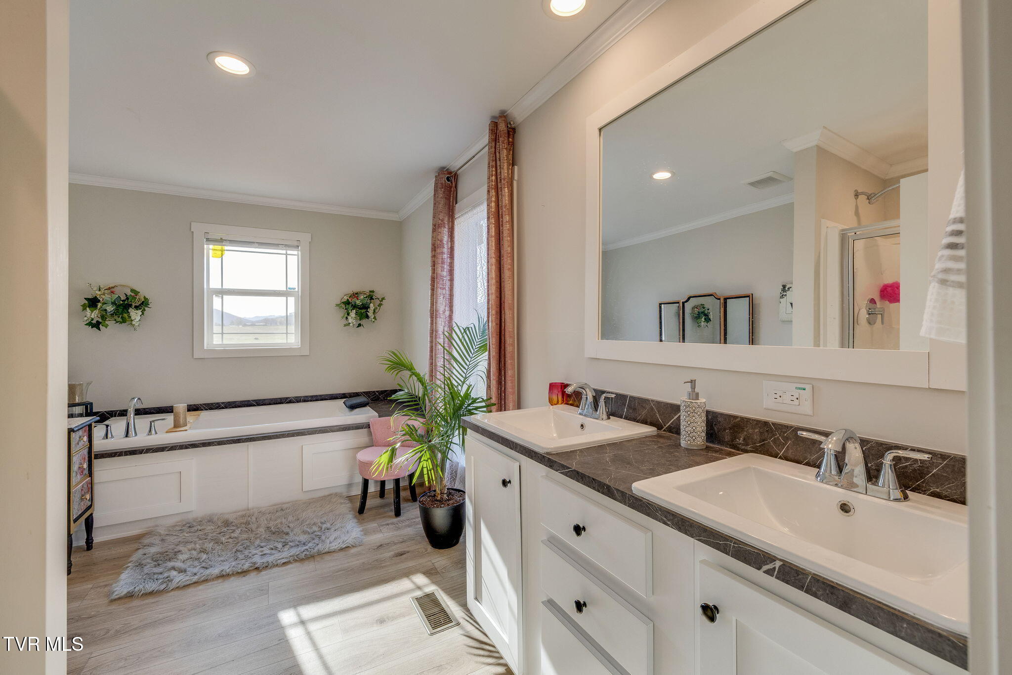 351 Meadowview Road Property Photo 19