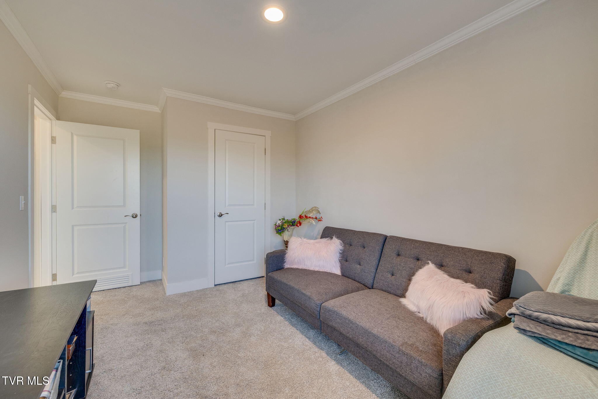 351 Meadowview Road Property Photo 26