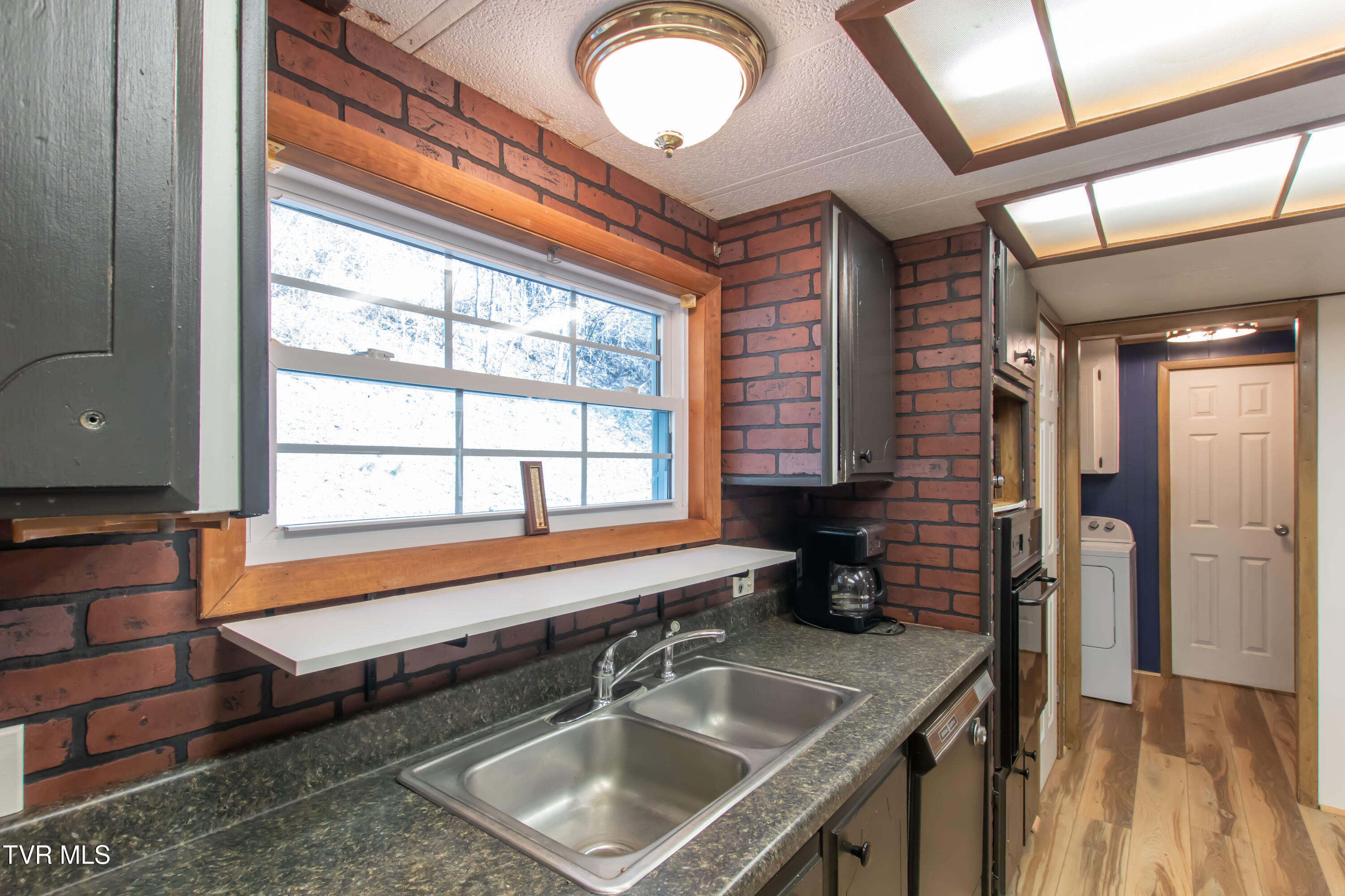 26135 North Fork River Road Property Photo 11