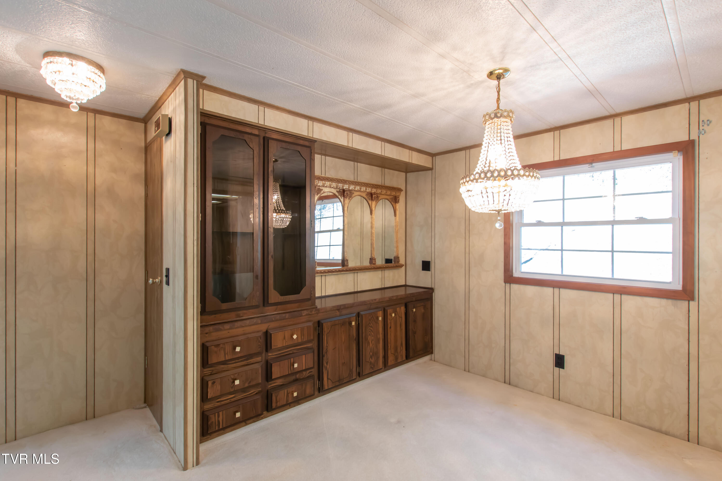 26135 North Fork River Road Property Photo 15