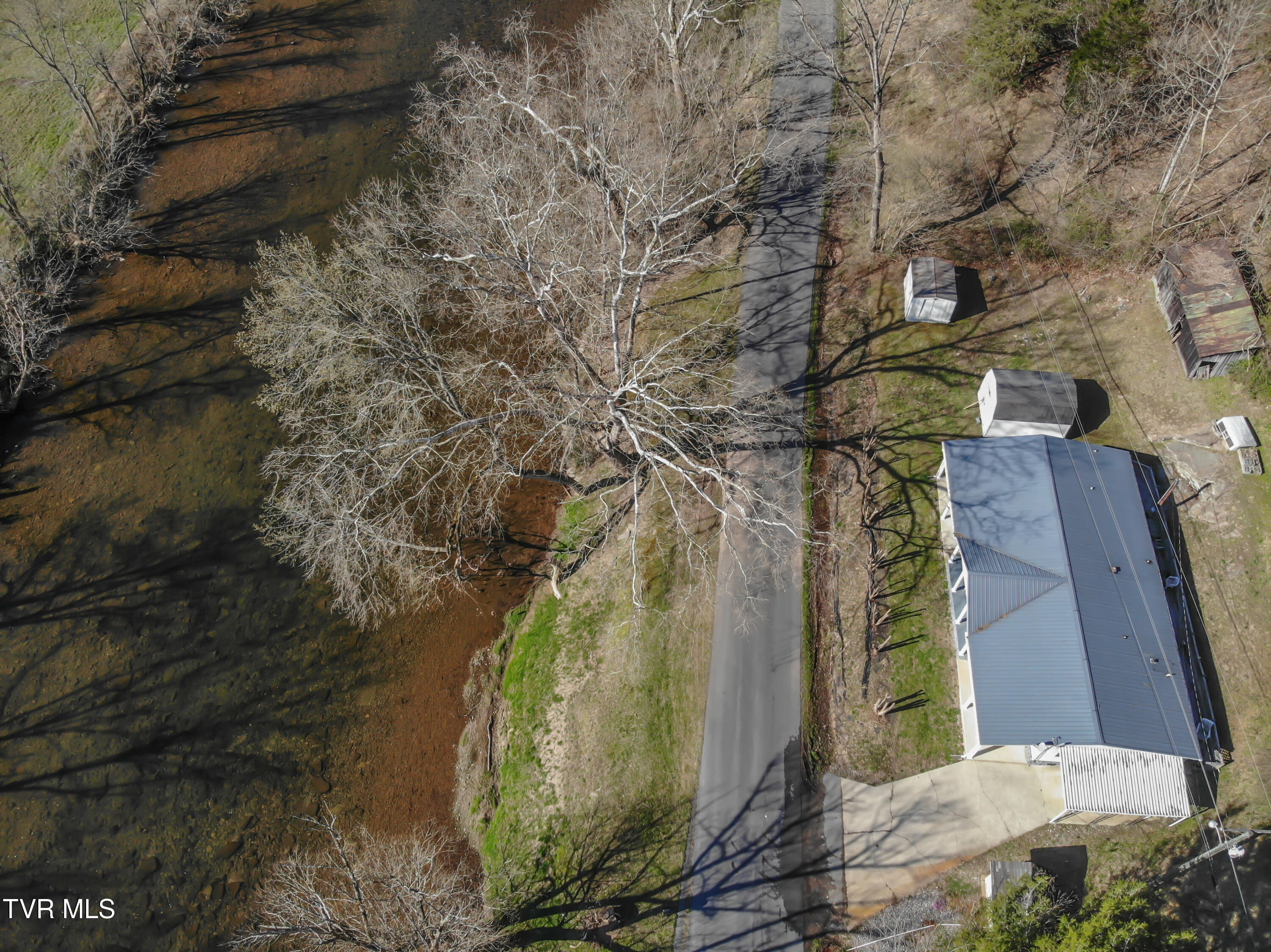 26135 North Fork River Road Property Photo 42