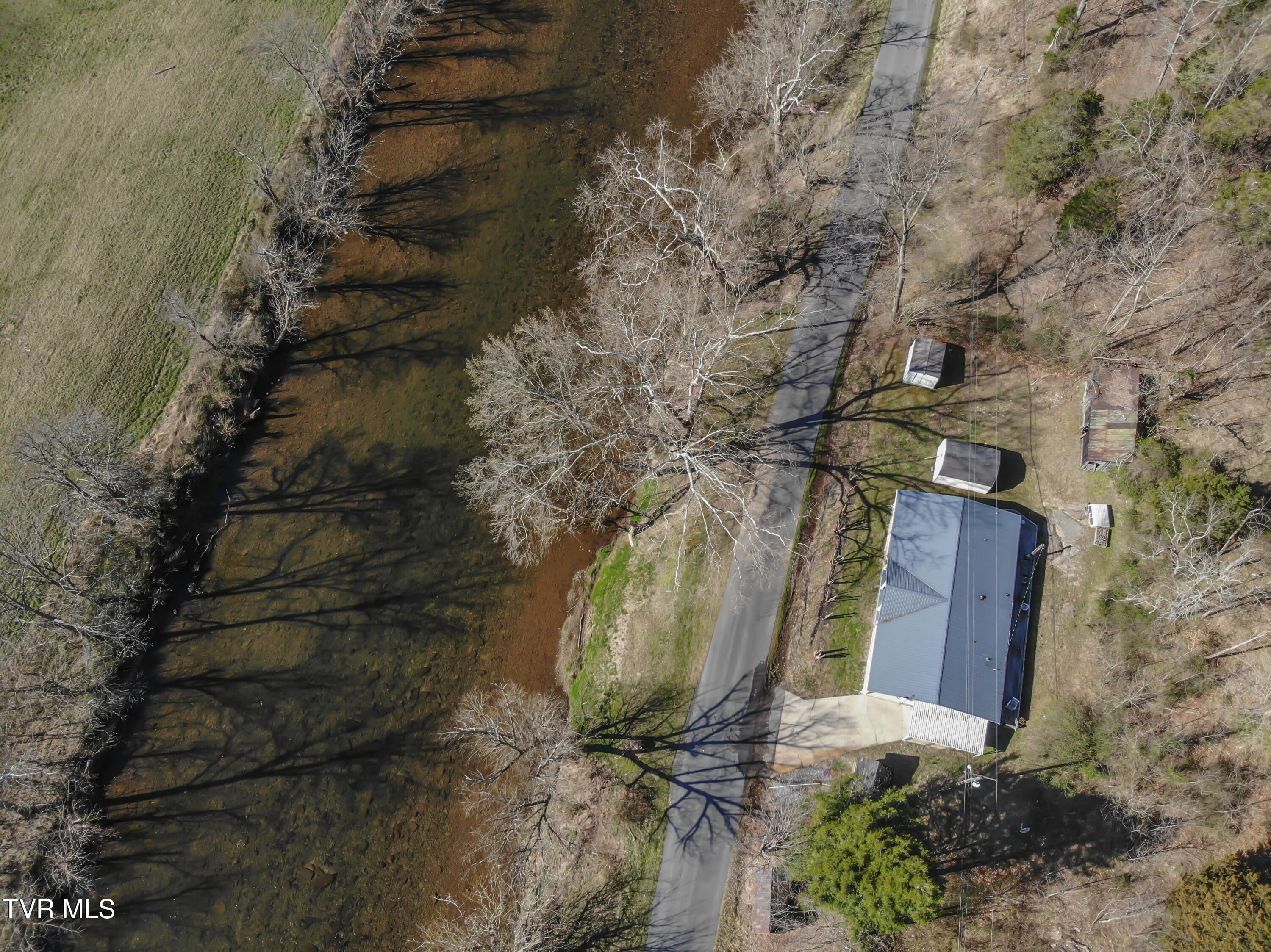 26135 North Fork River Road Property Photo 43