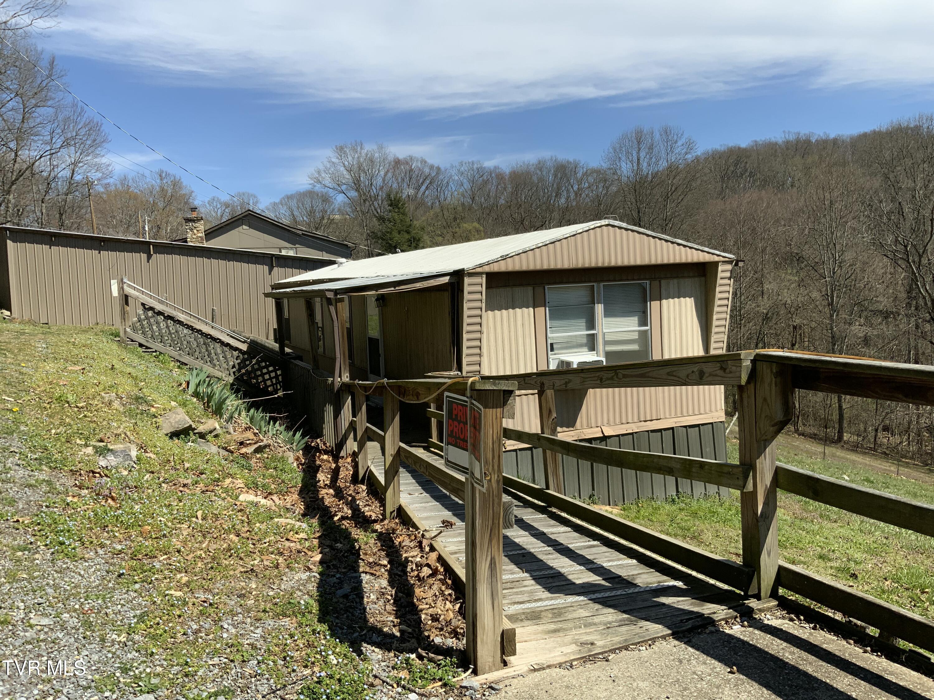 229 235 Henard Road Property Photo 1