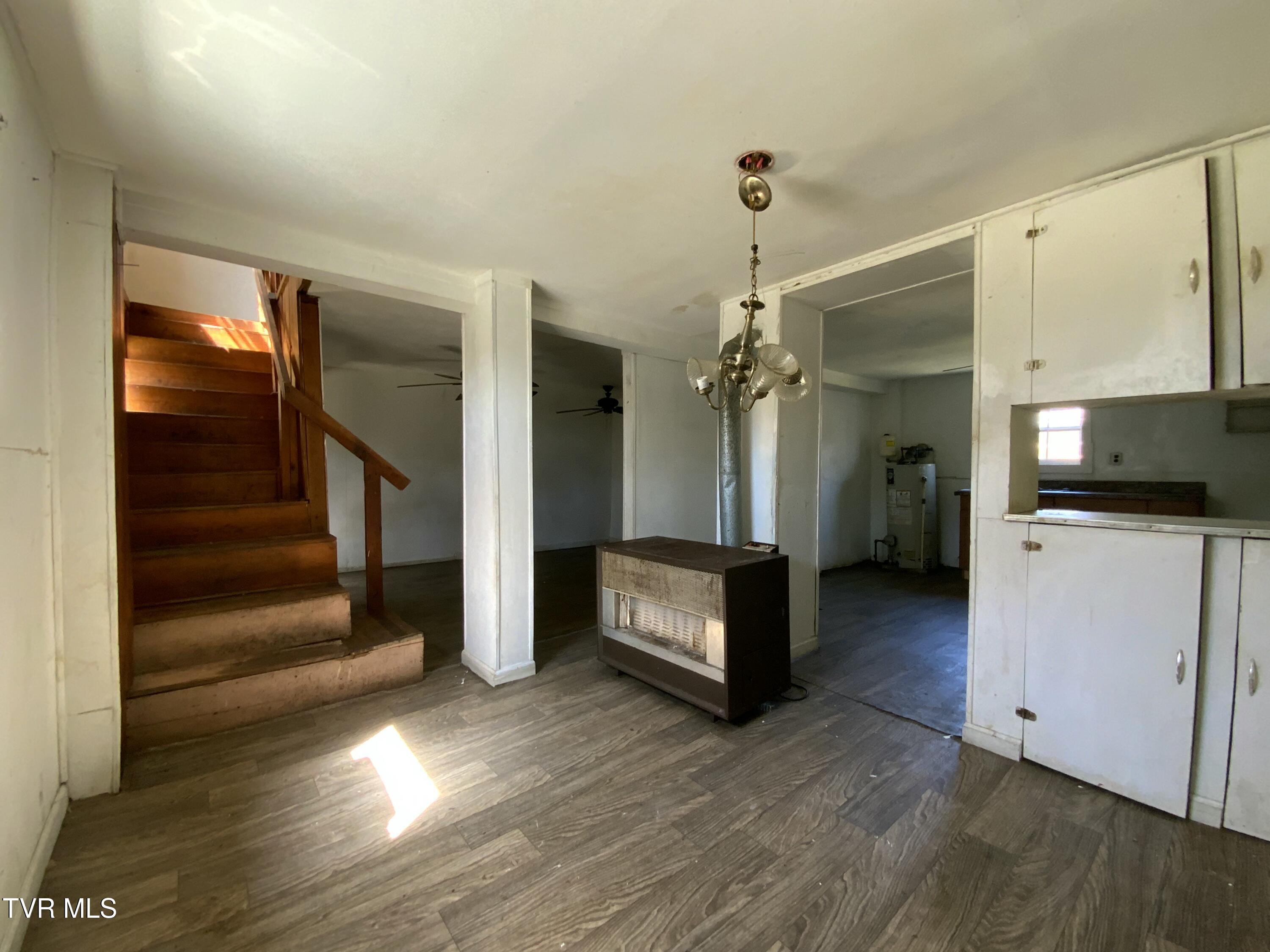 229 235 Henard Road Property Photo 29