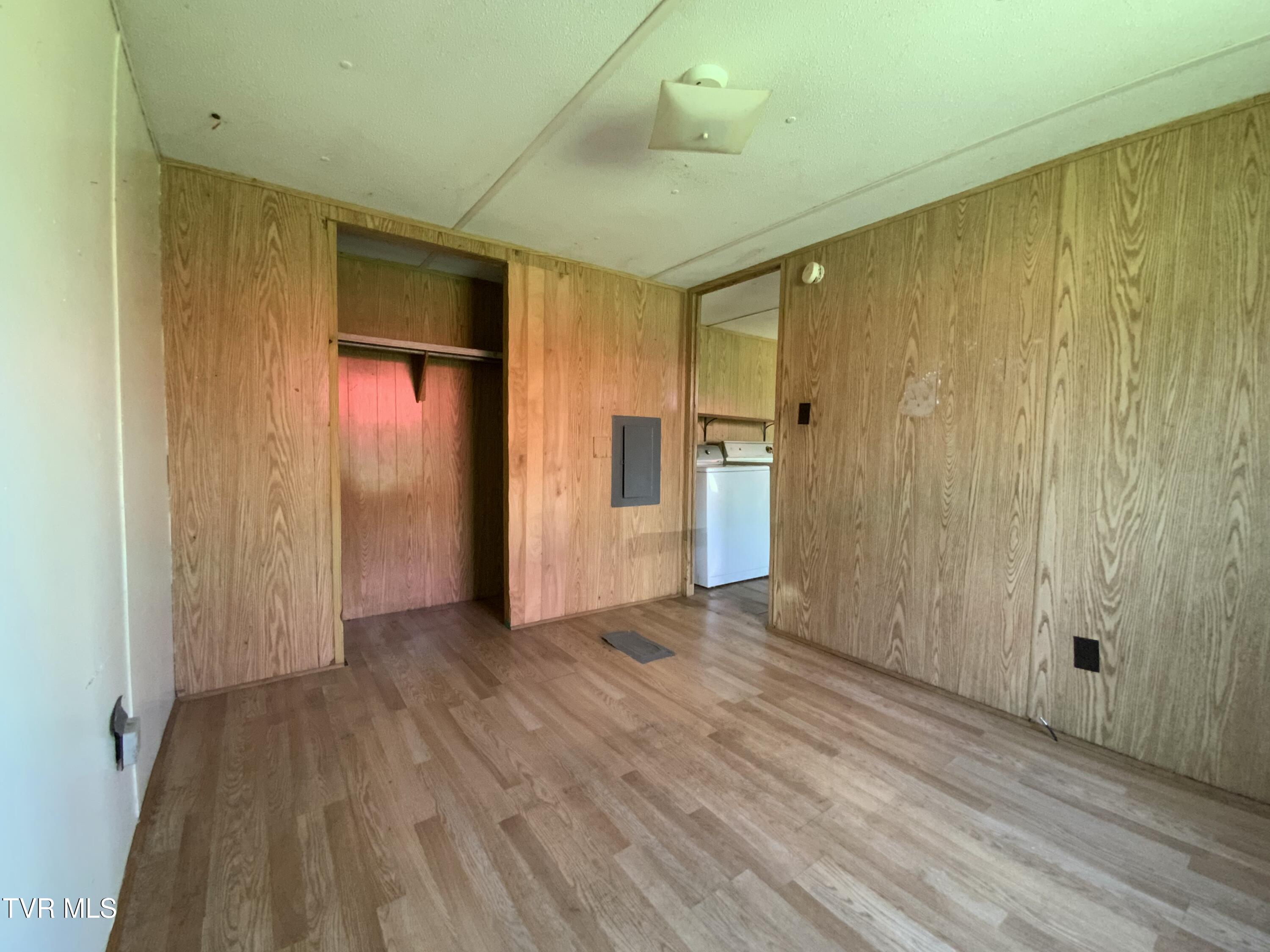 229 235 Henard Road Property Photo 45