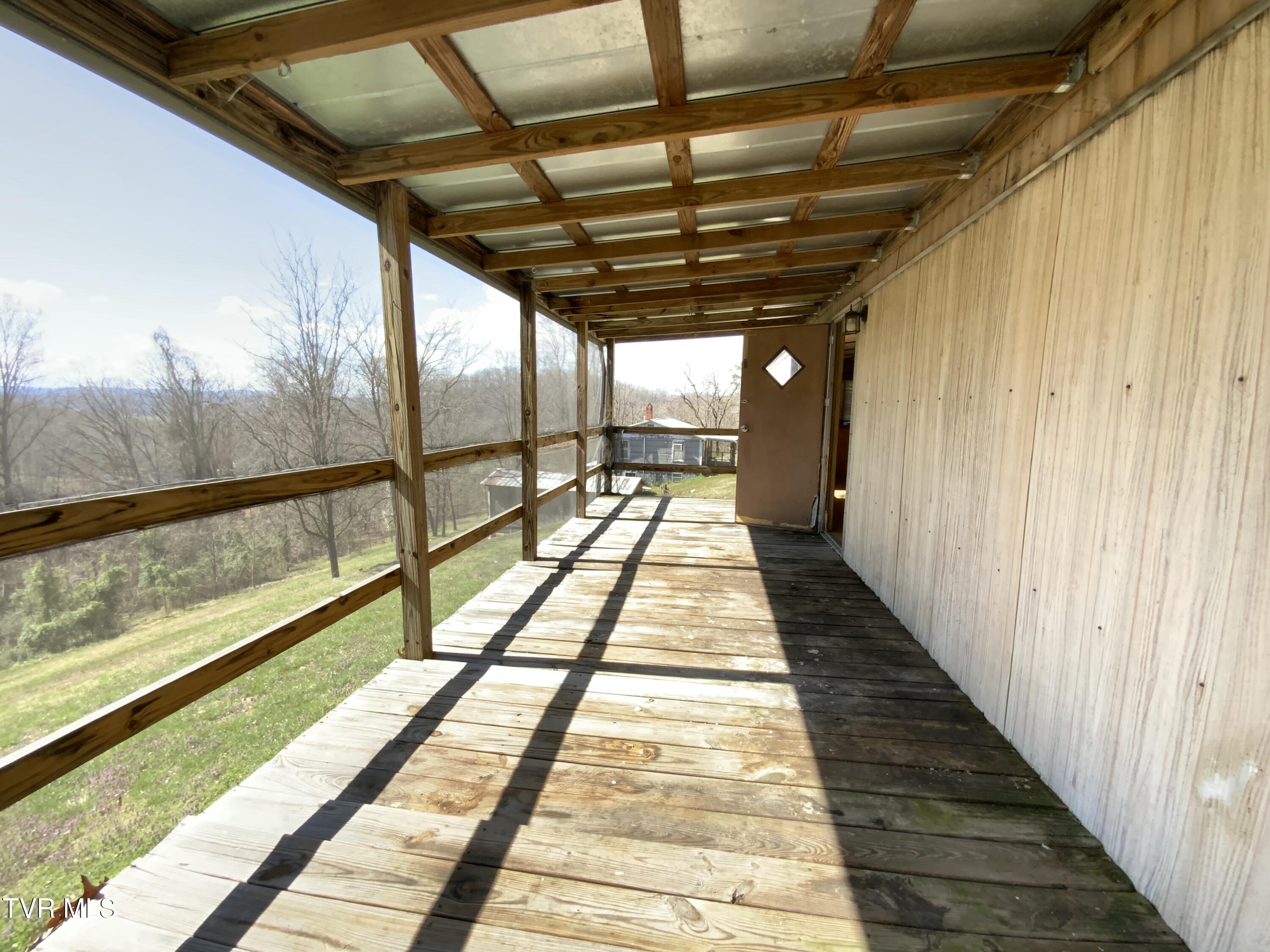 229 235 Henard Road Property Photo 46