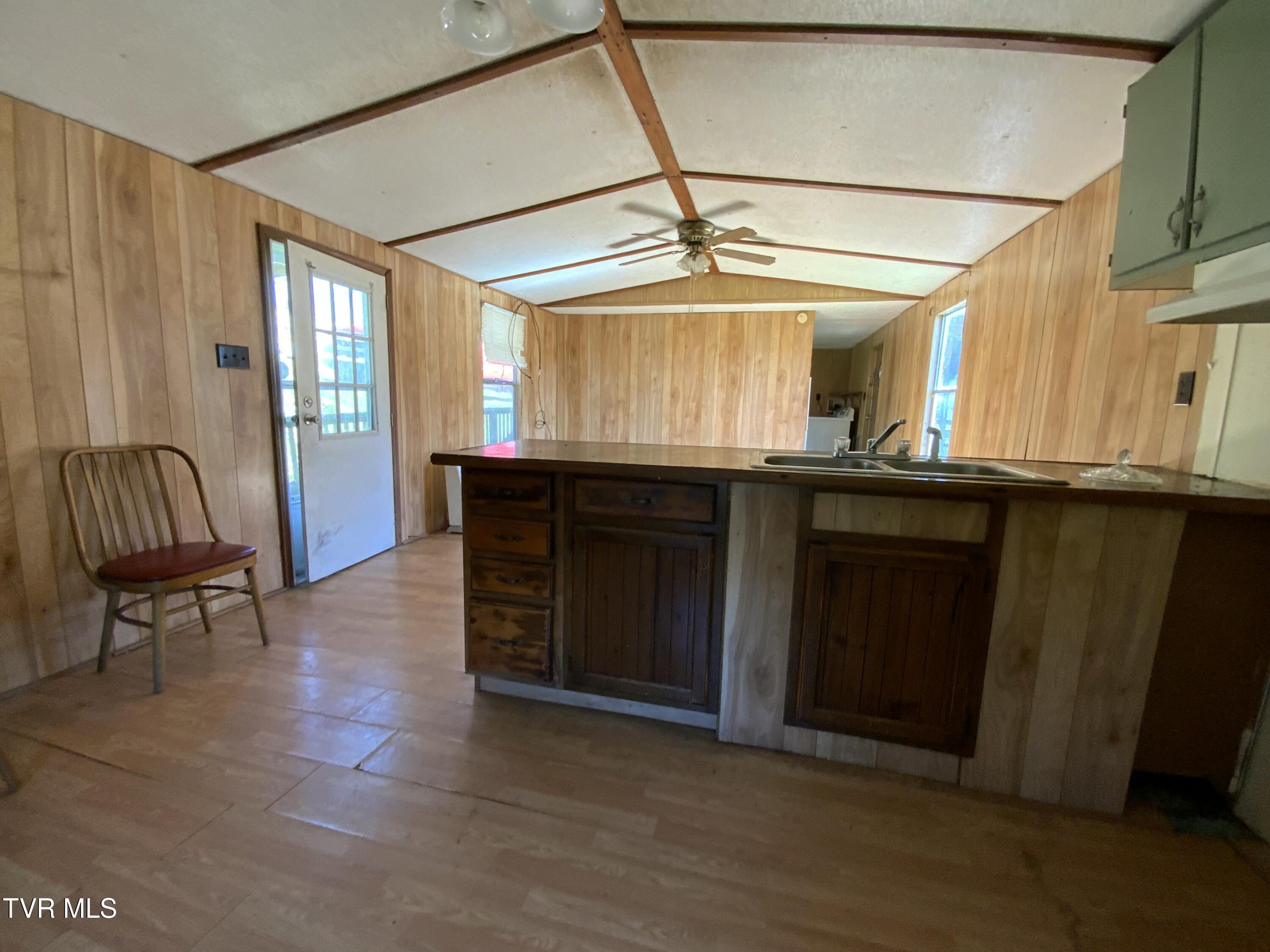 229 235 Henard Road Property Photo 49