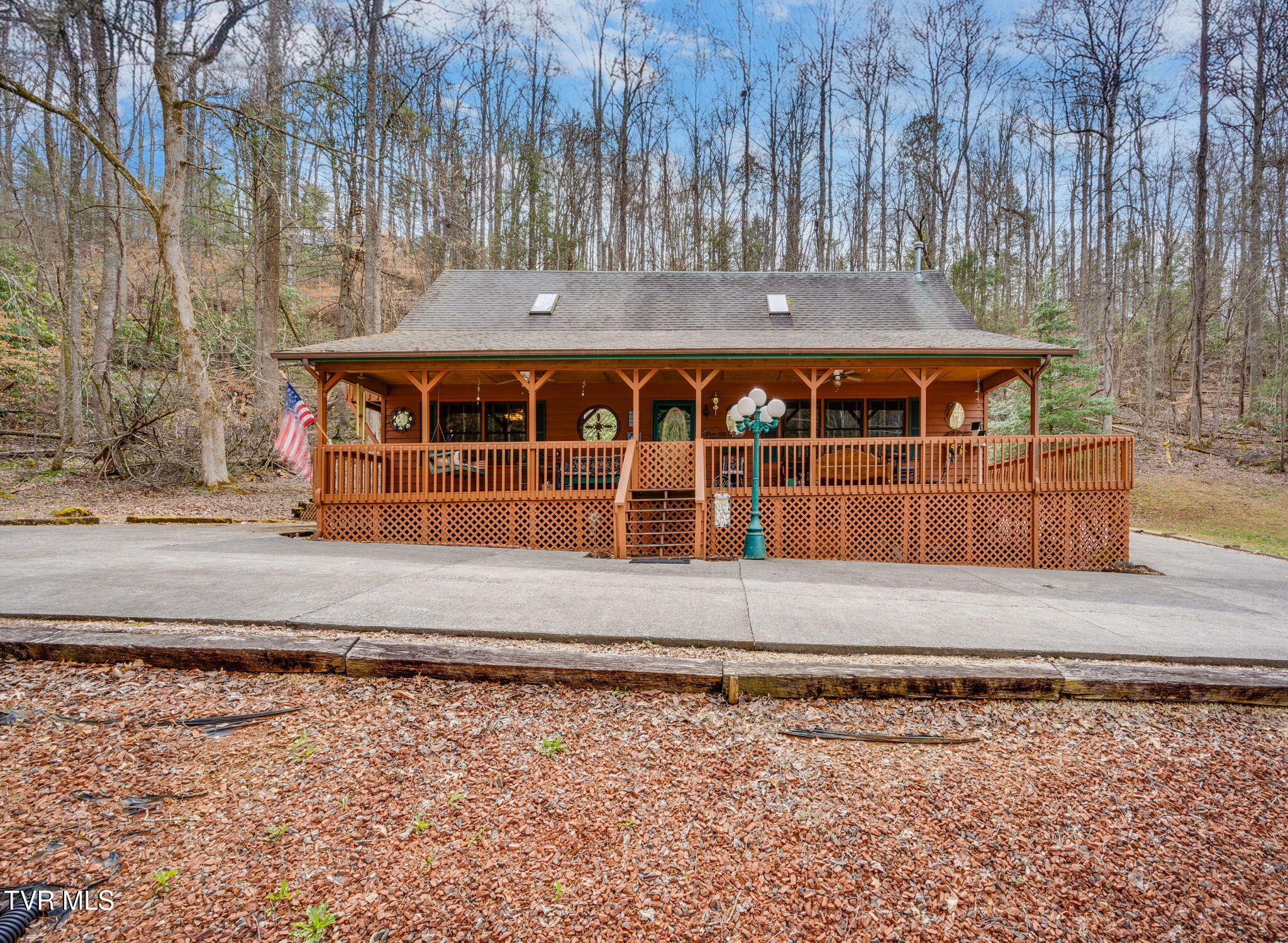 105 Laurel Road Property Photo 1