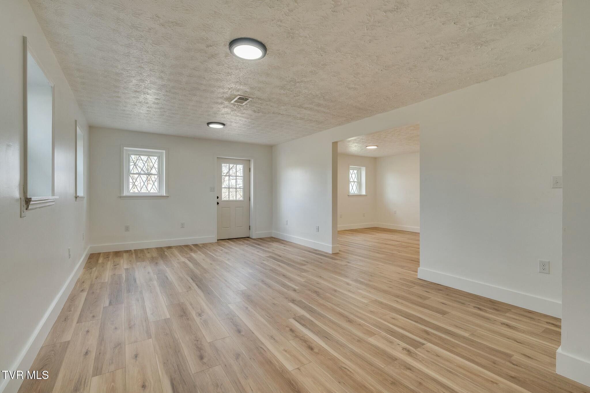 1120 Kinzer Lane Property Photo 30