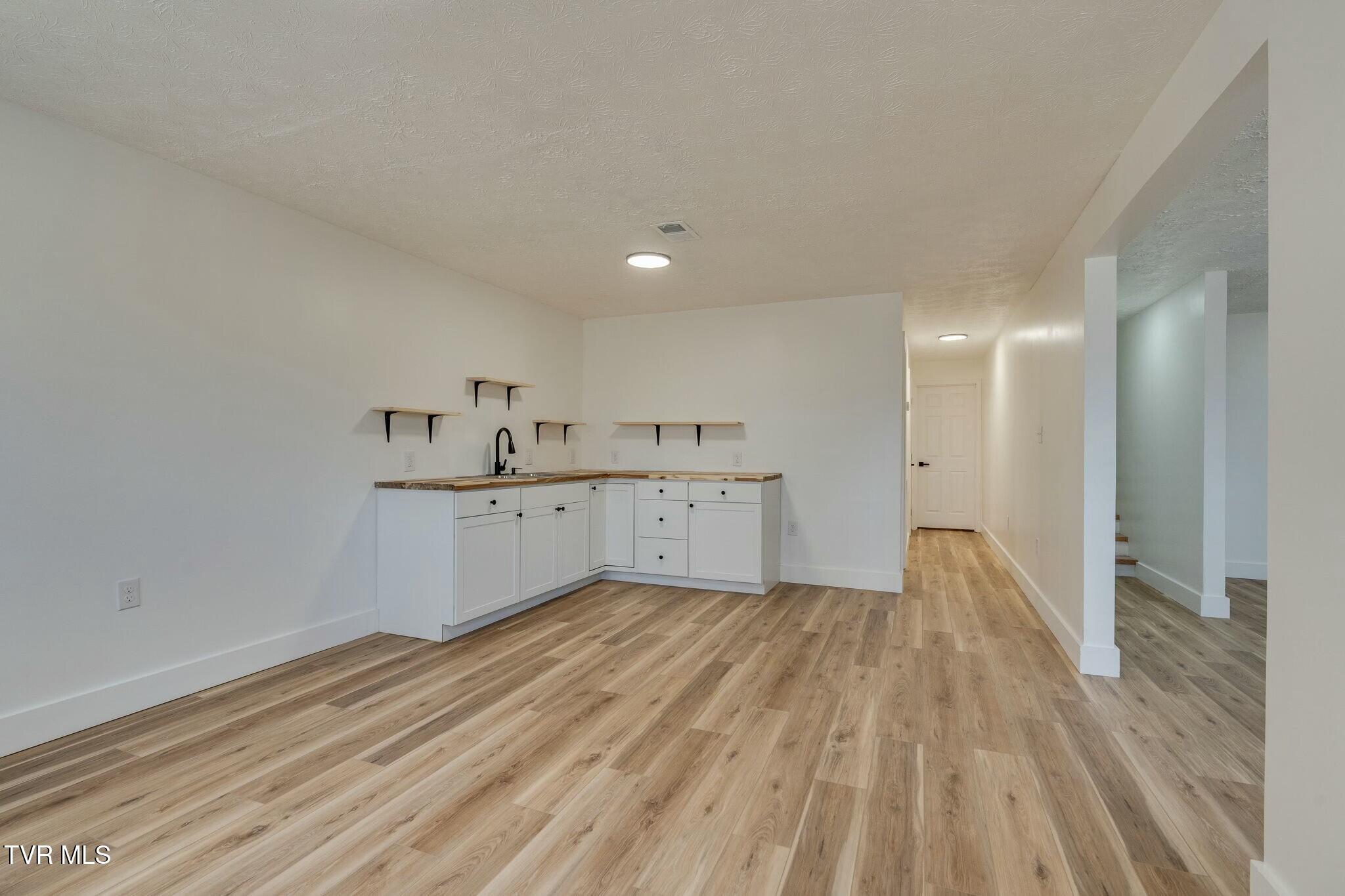 1120 Kinzer Lane Property Photo 31