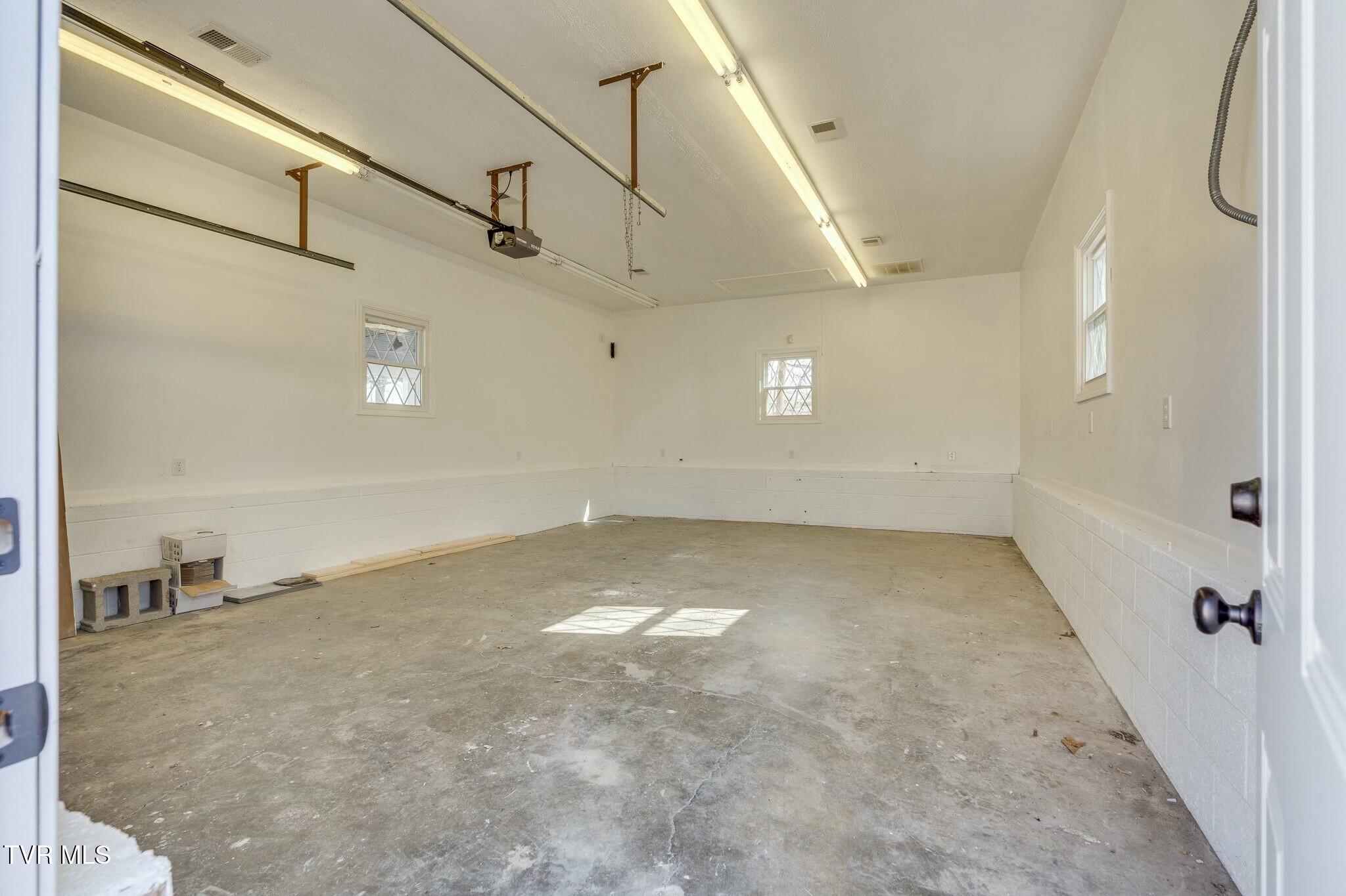 1120 Kinzer Lane Property Photo 43
