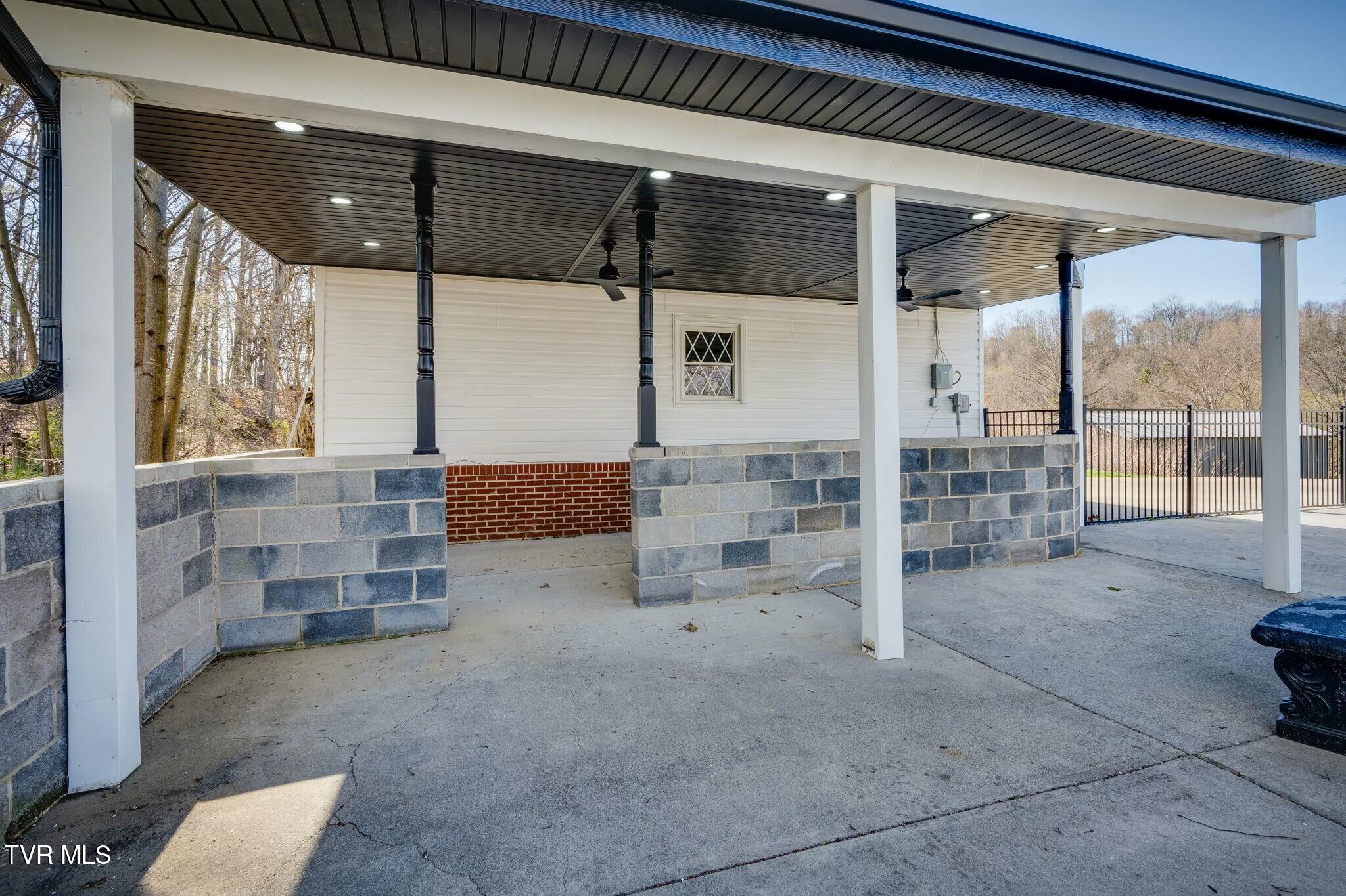 1120 Kinzer Lane Property Photo 49