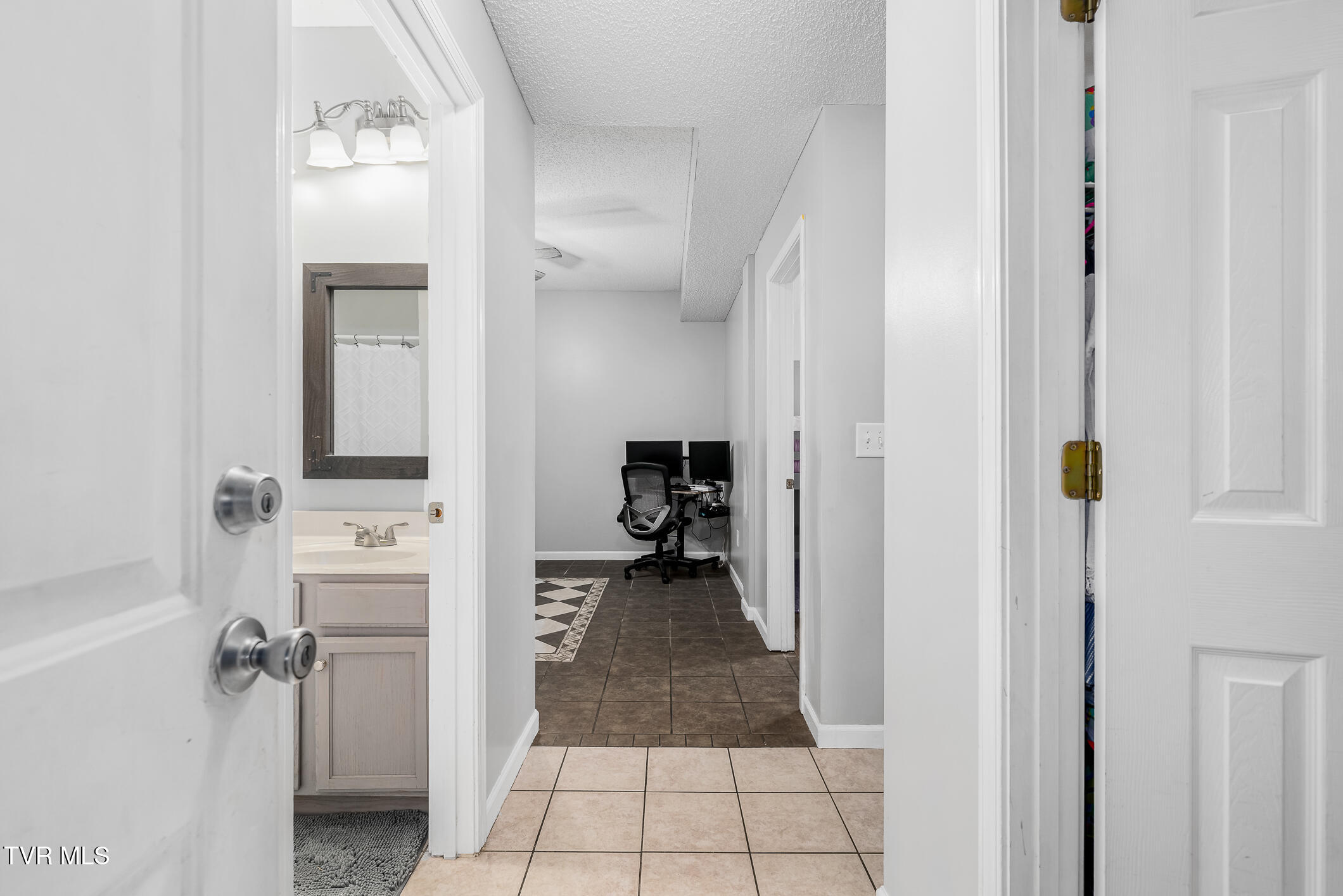 118 Butterfly Court Property Photo 28