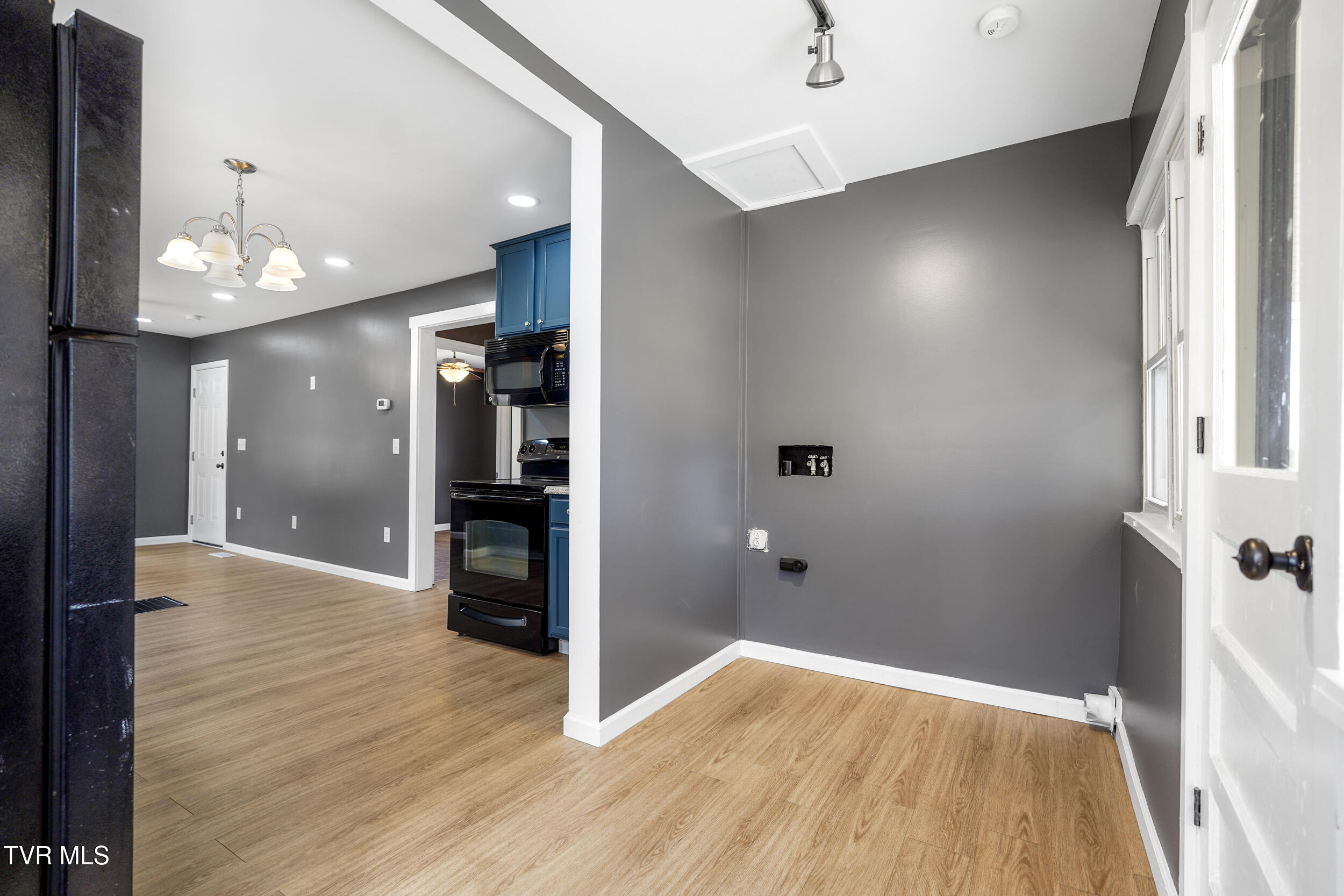 620 North Irish Street Property Photo 10