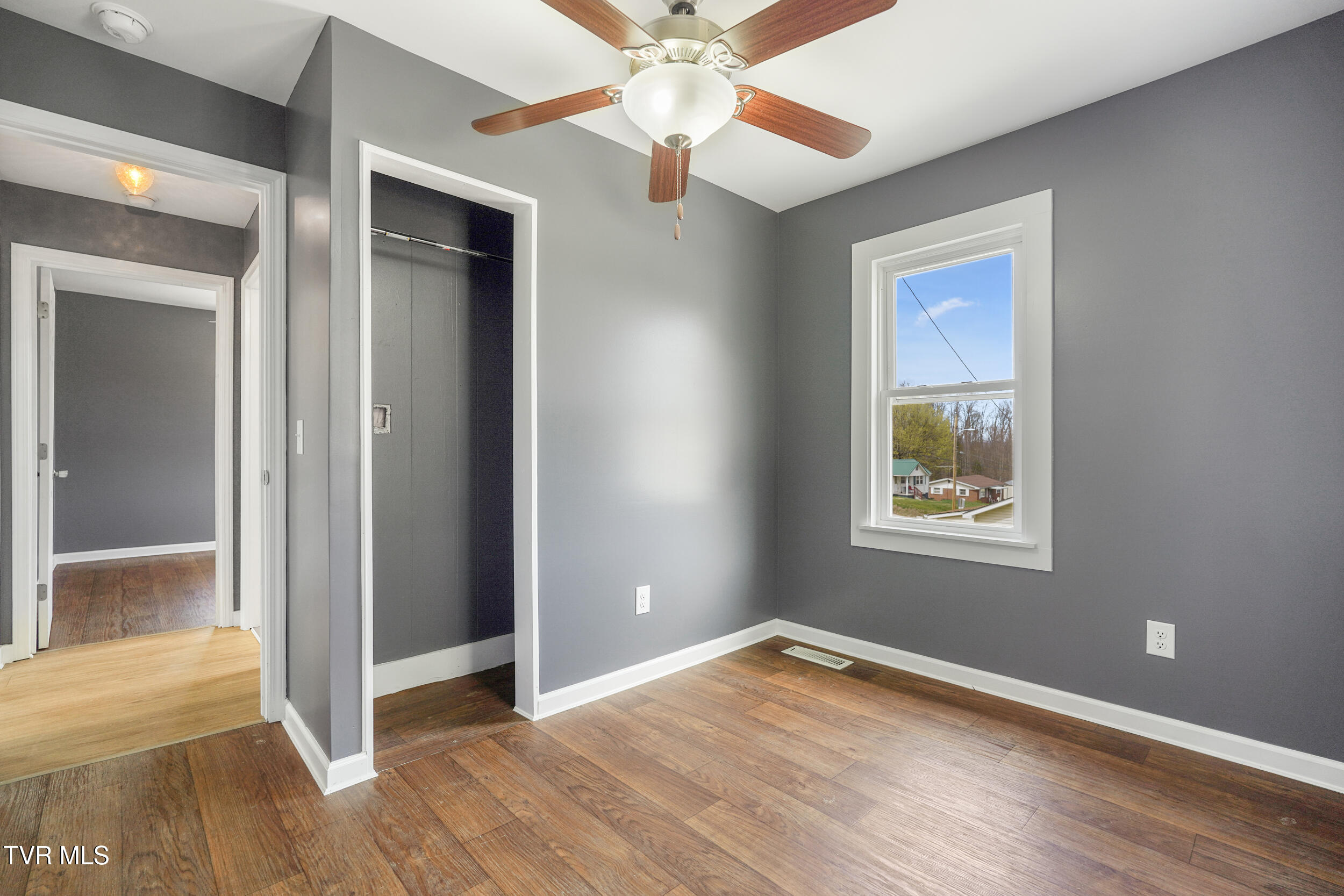 620 North Irish Street Property Photo 17