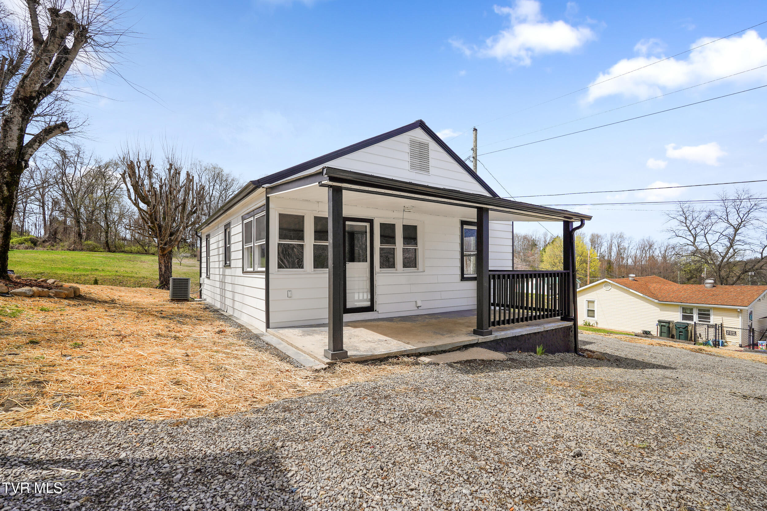 620 North Irish Street Property Photo 20